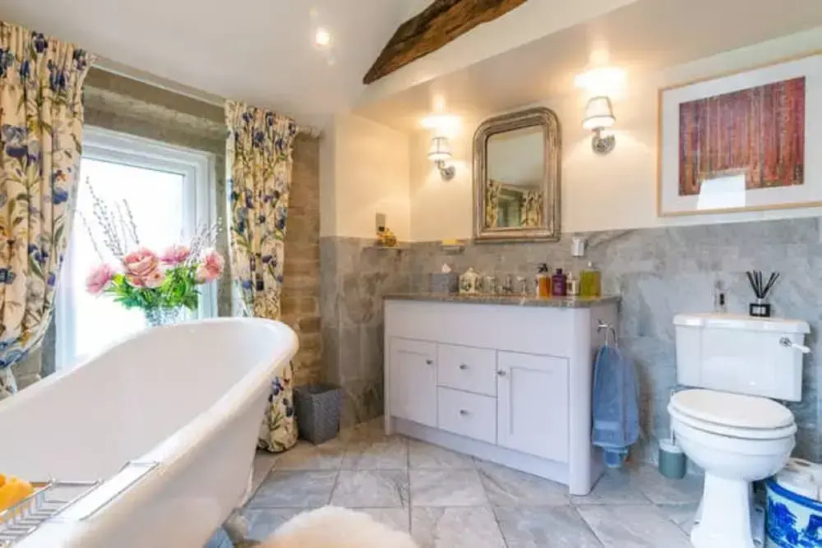 Charming 3-bed House in Halifax w/ Private Garden