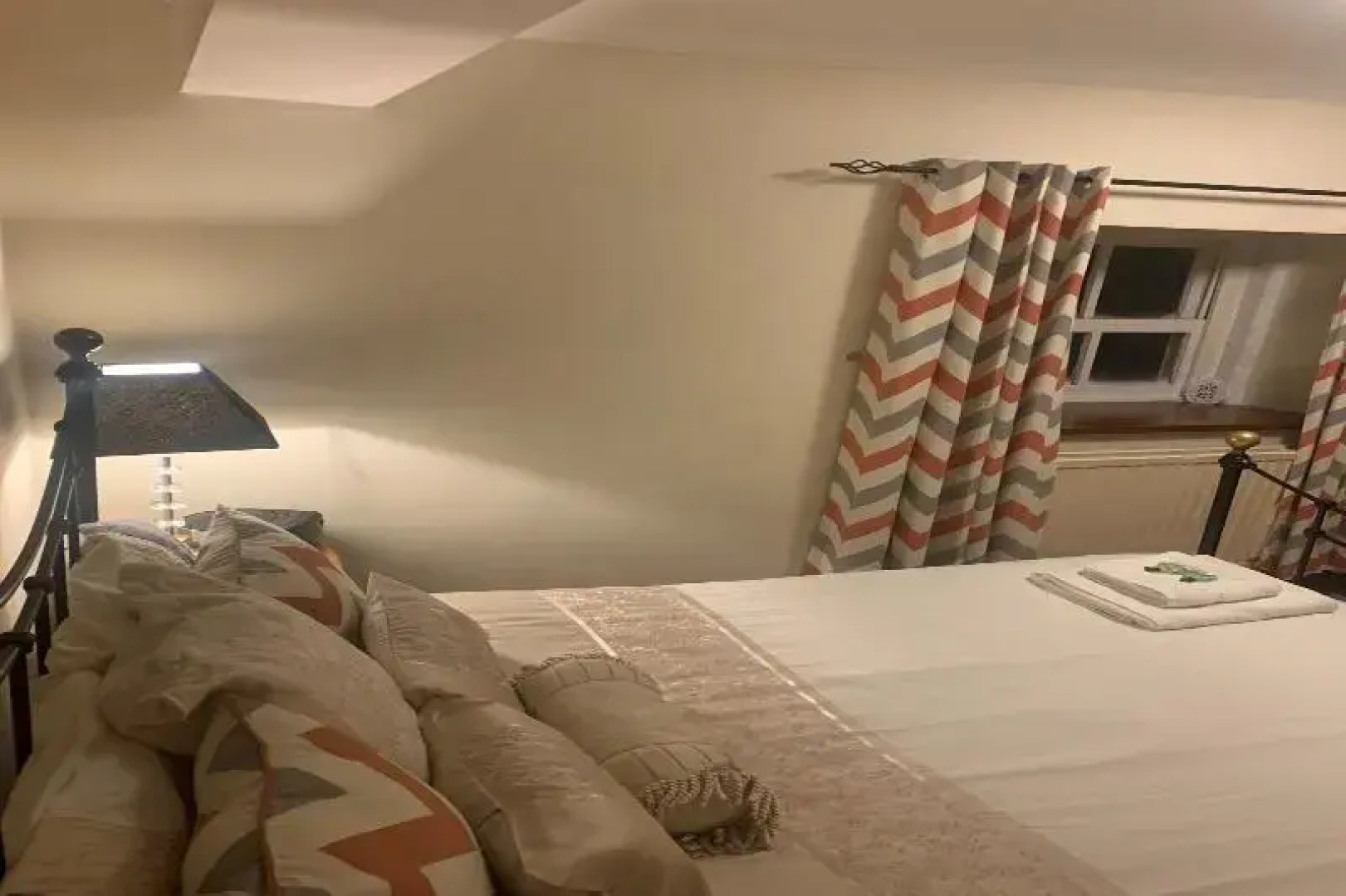 OYO Ye Olde Mustard Pot