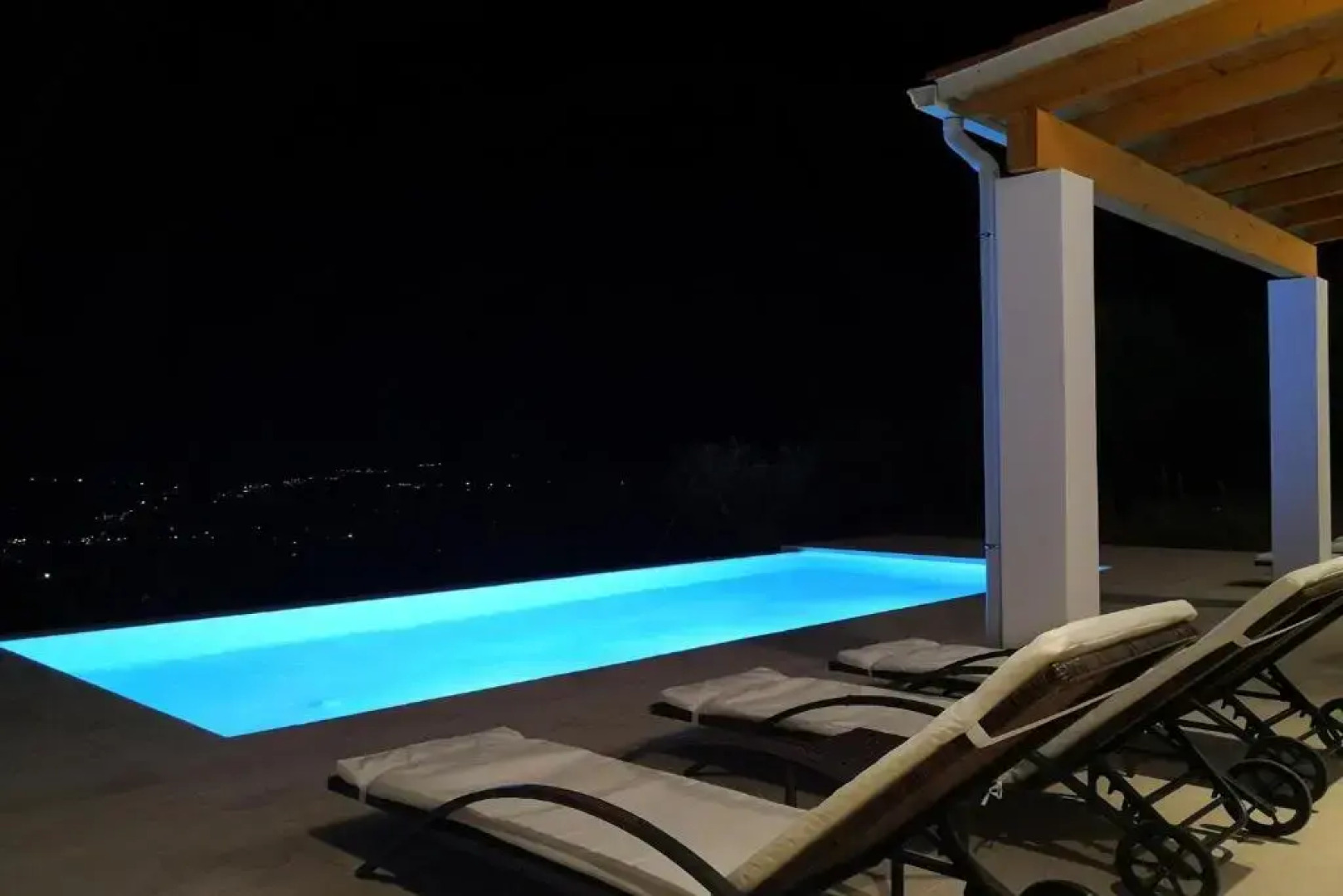 Sunset Sea View Villa 8