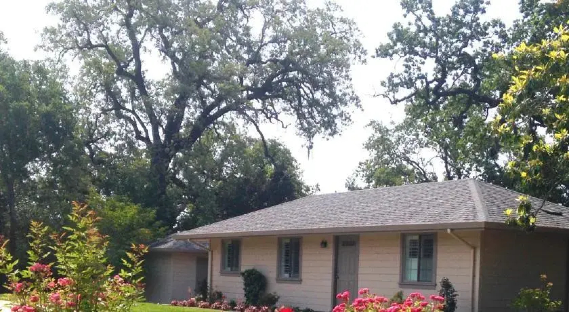 Sonoma Rosso Guest Cottage