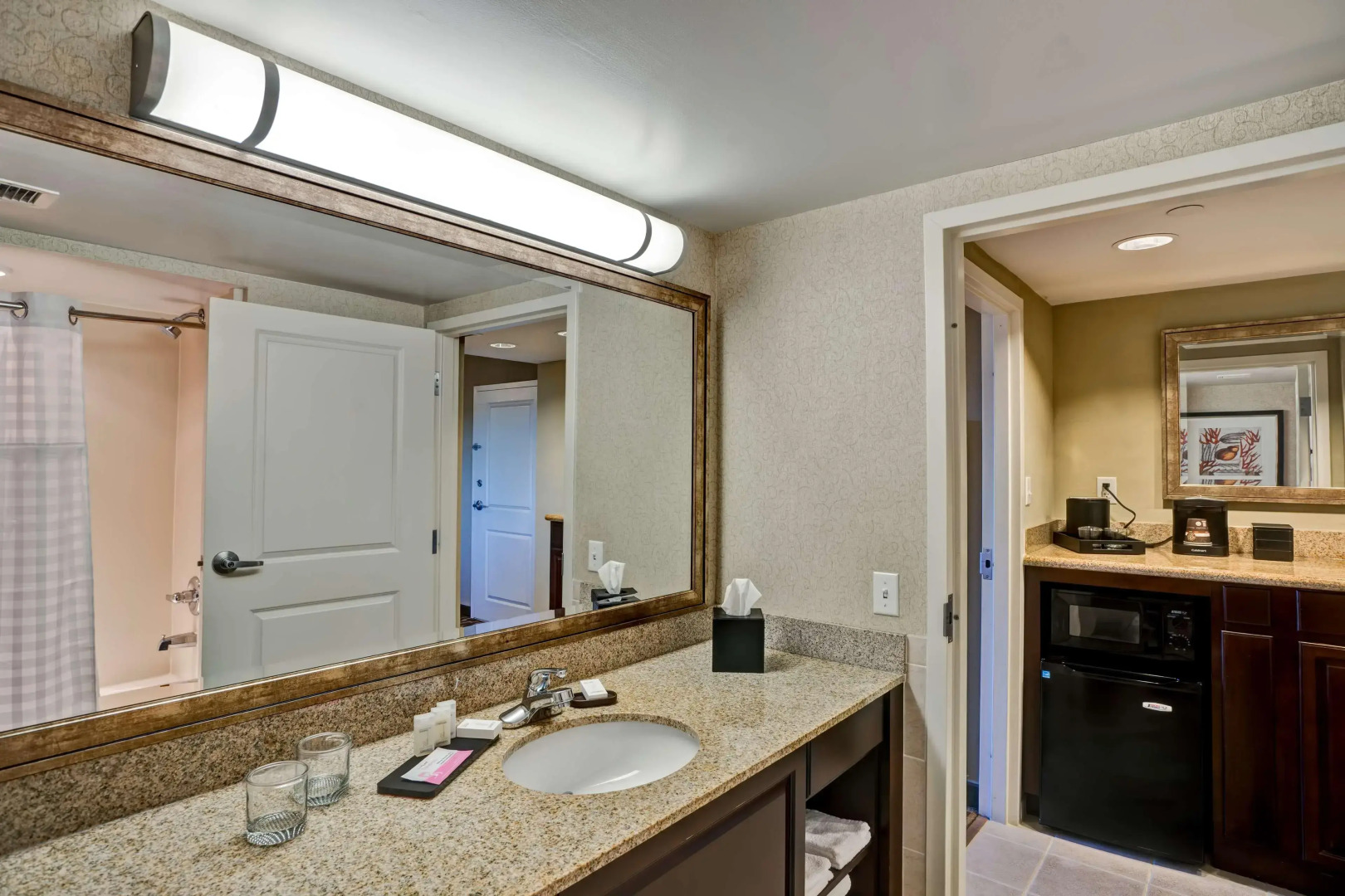 Embassy Suites by Hilton Fort Myers Estero