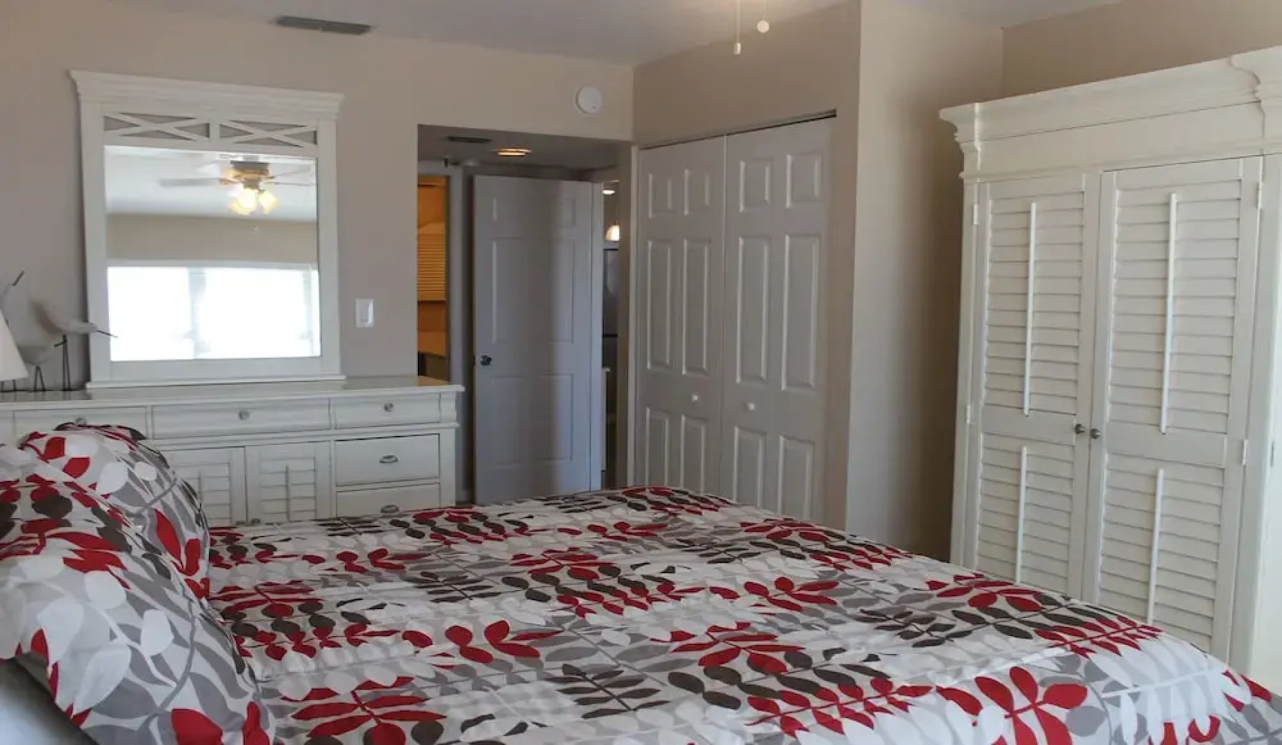 Sea Breeze 303 Apartment