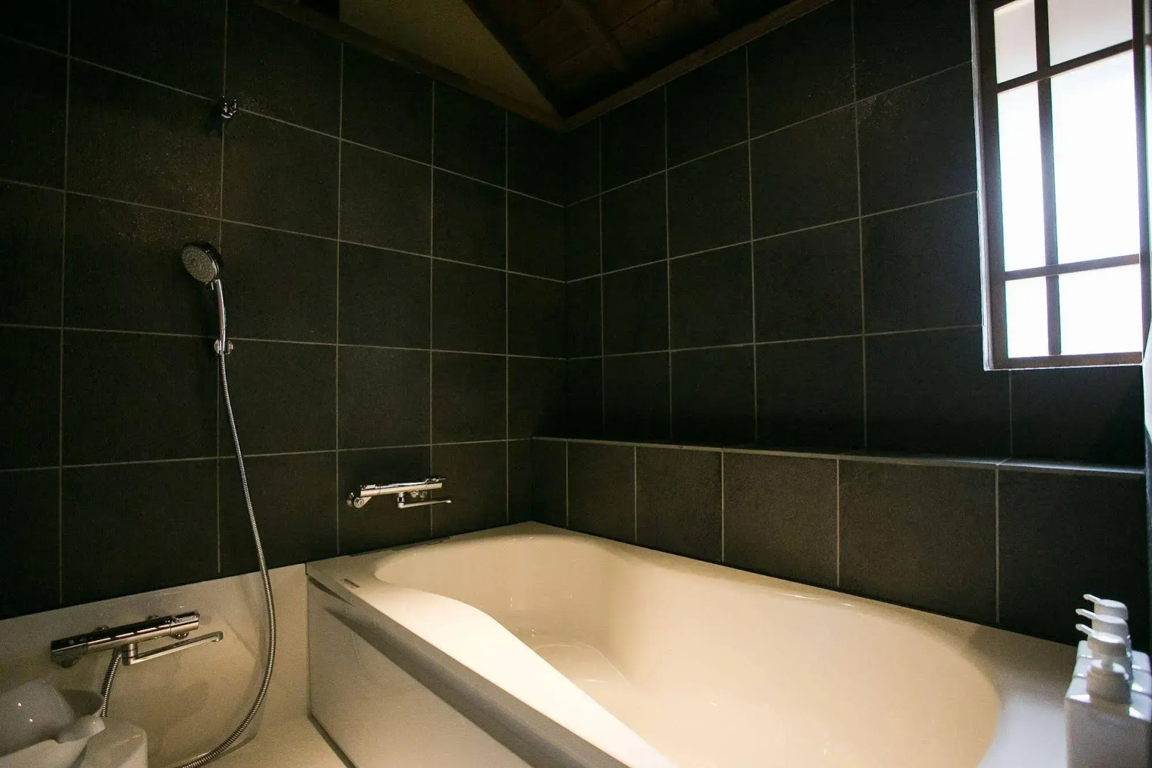 NIPPONIA Sasayama Castle Town Hotel