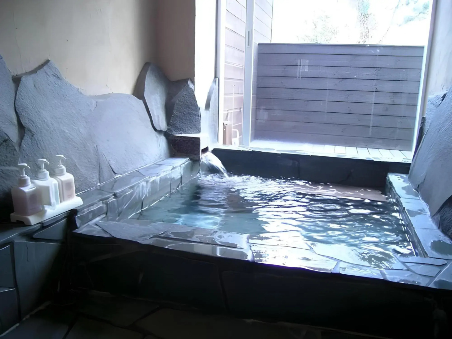 Kashi Besso Private Resort Pine Tree