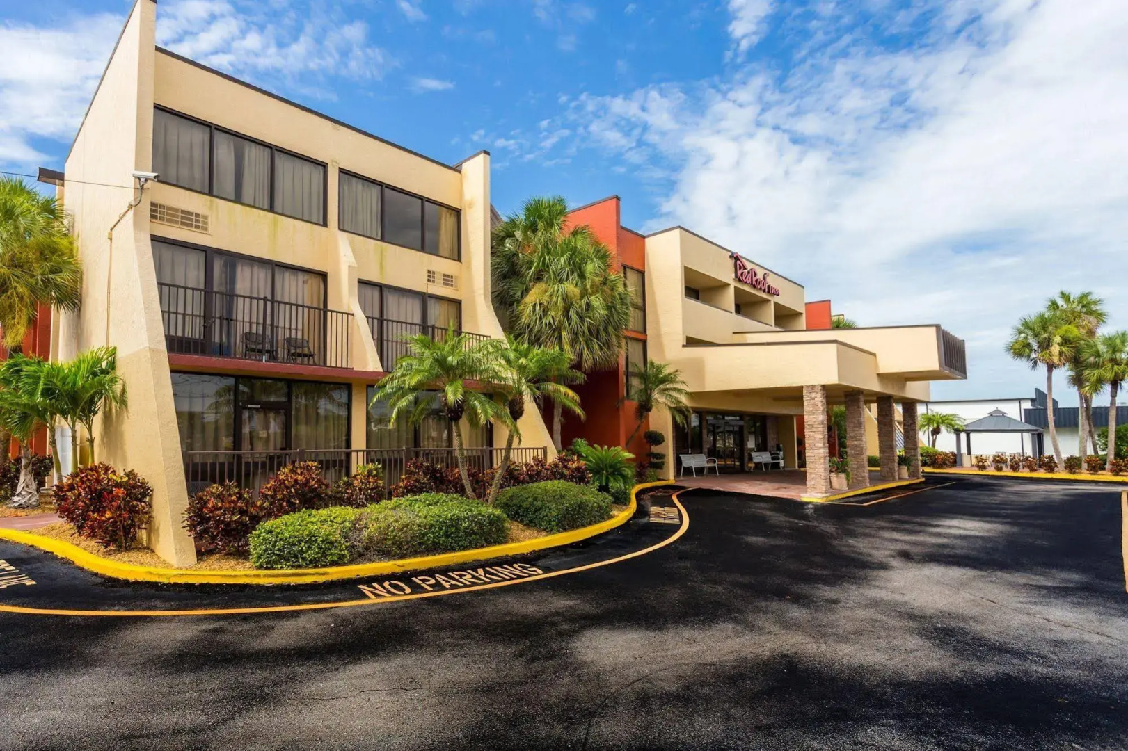 Tropical Palms Hotel