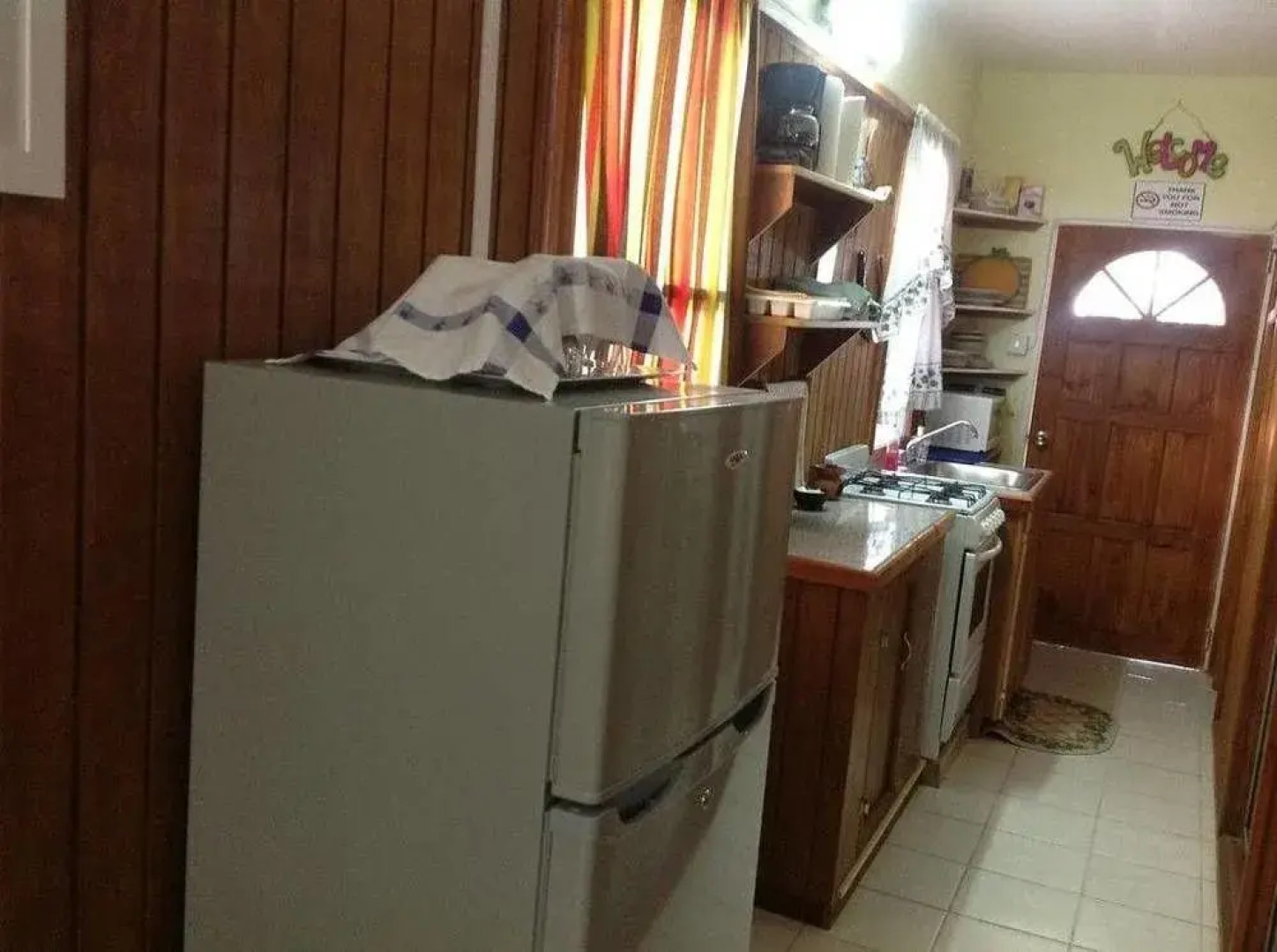 Rainbow Beach Apartments & Rooms