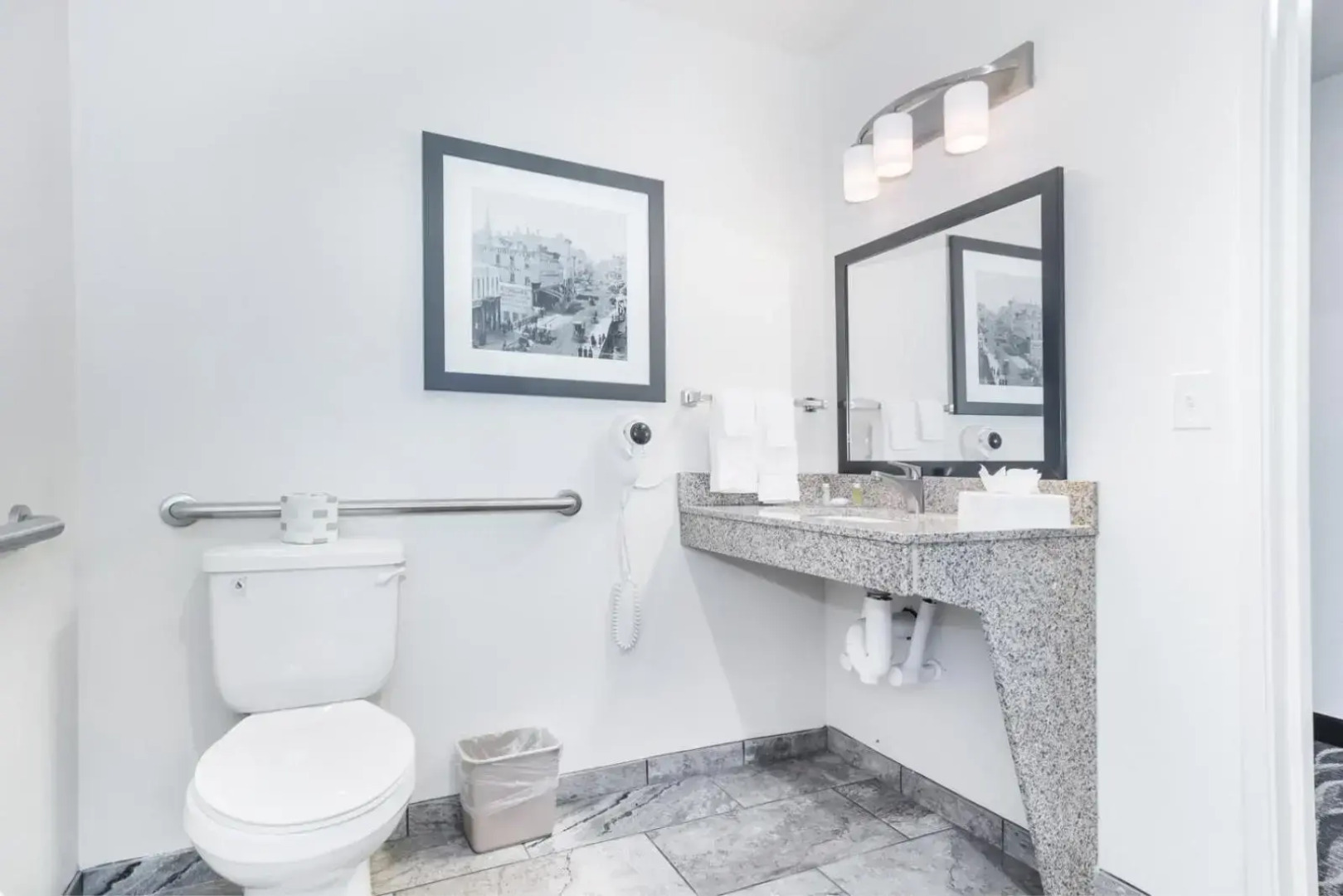 Cobblestone Hotel and Suites Janesville