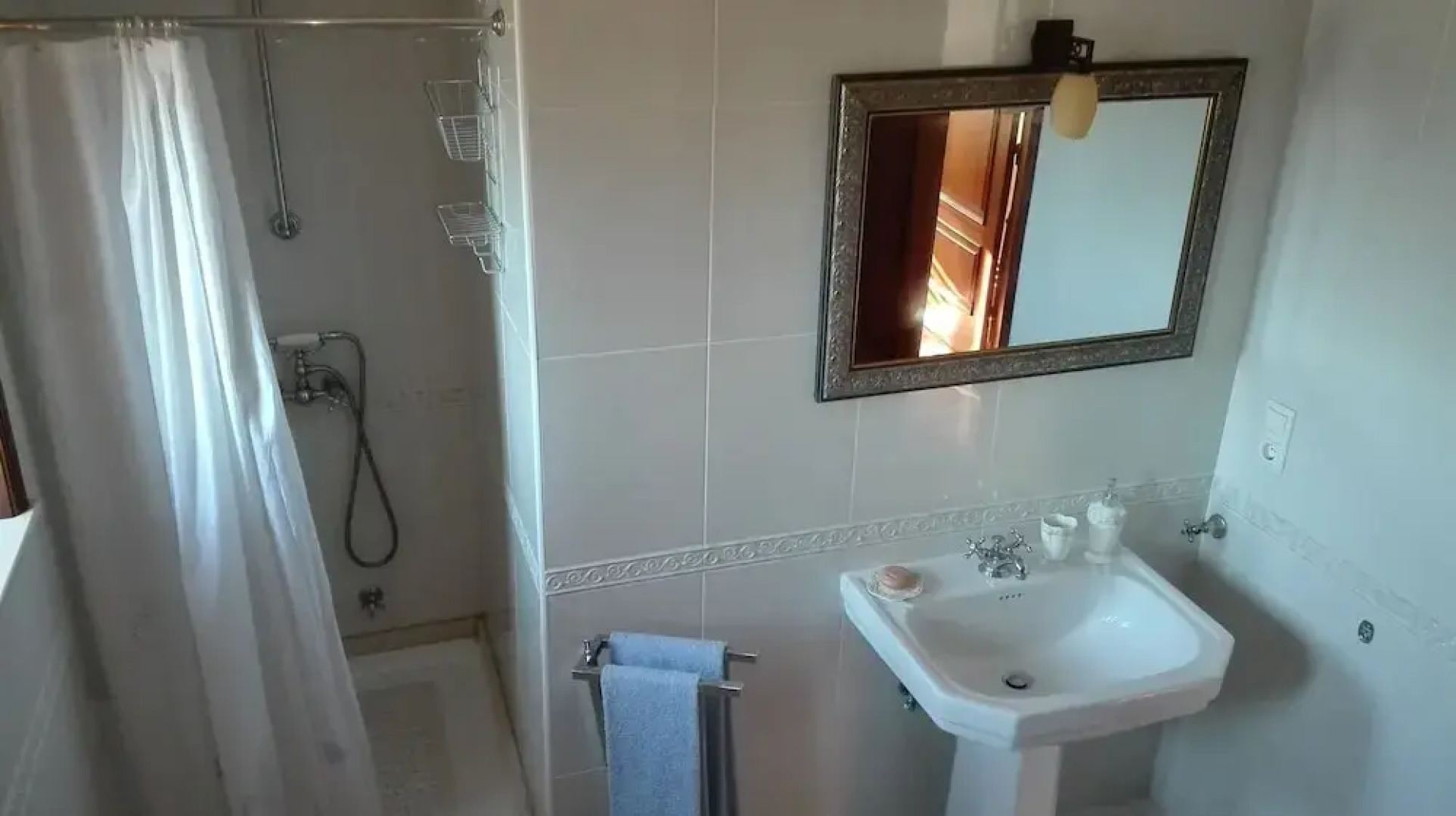 Terrace House Portugal