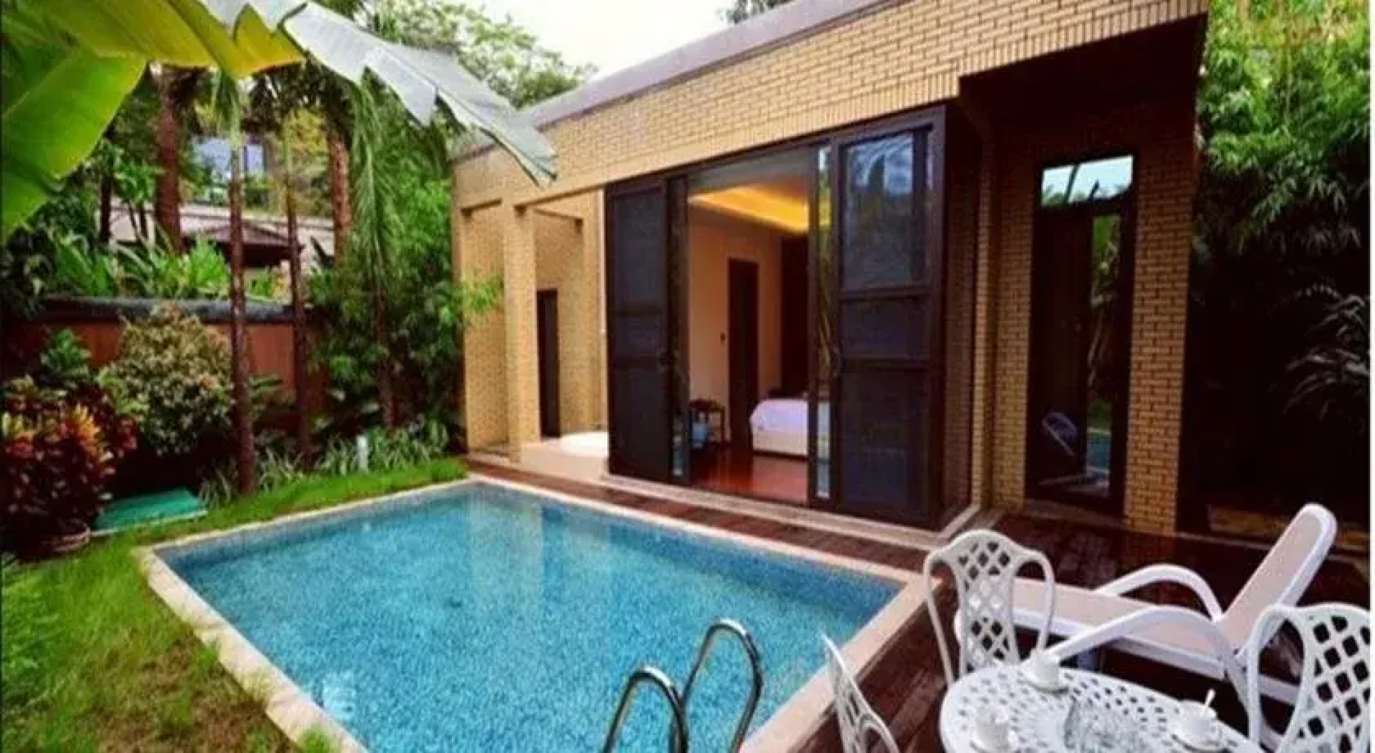 Rainbow Apartment And Villa