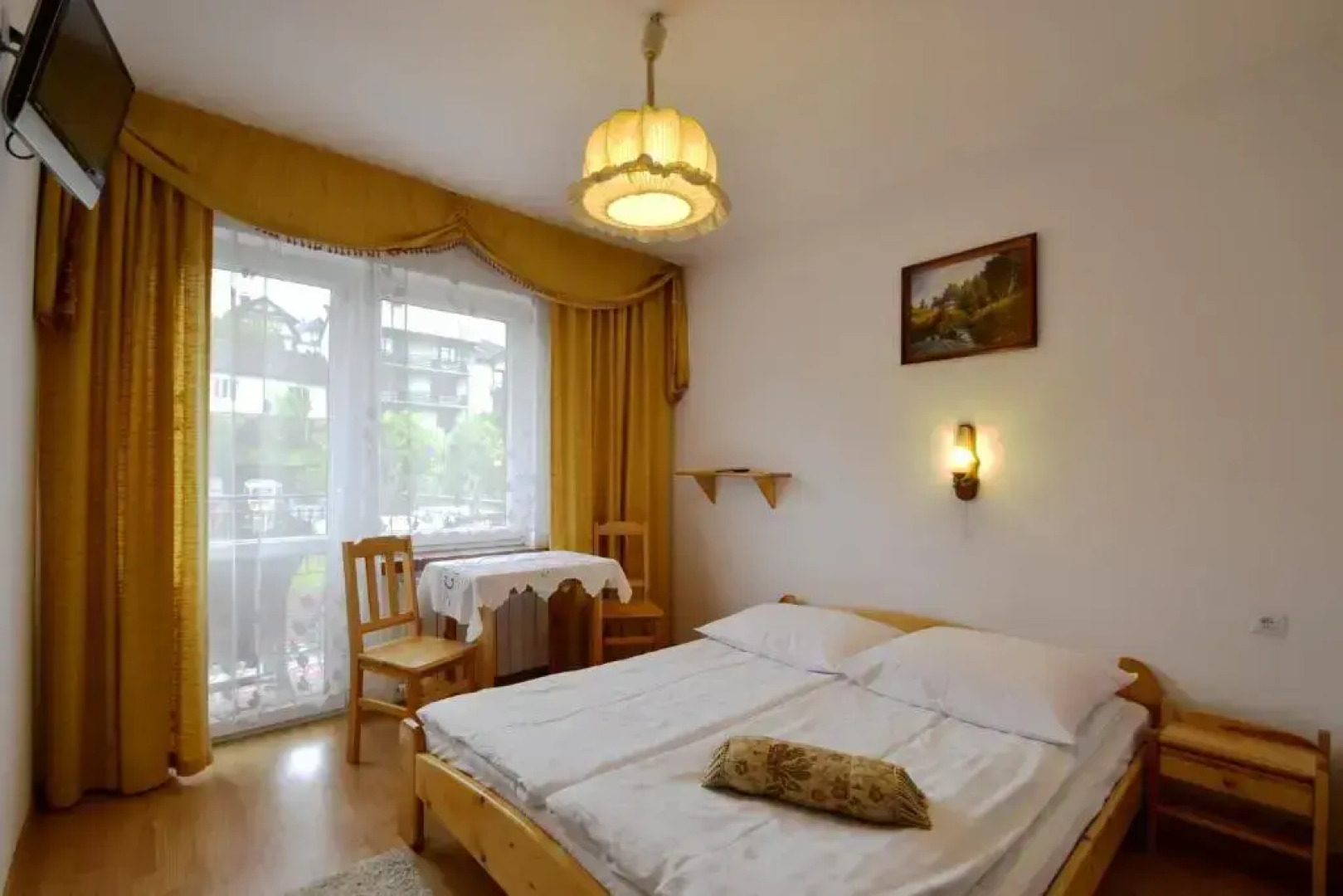 Pokoje do Wynajęcia u Lusi