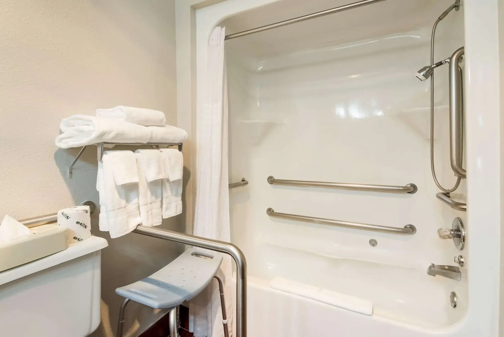 Spark by Hilton Abingdon I-81 near Fairgrounds