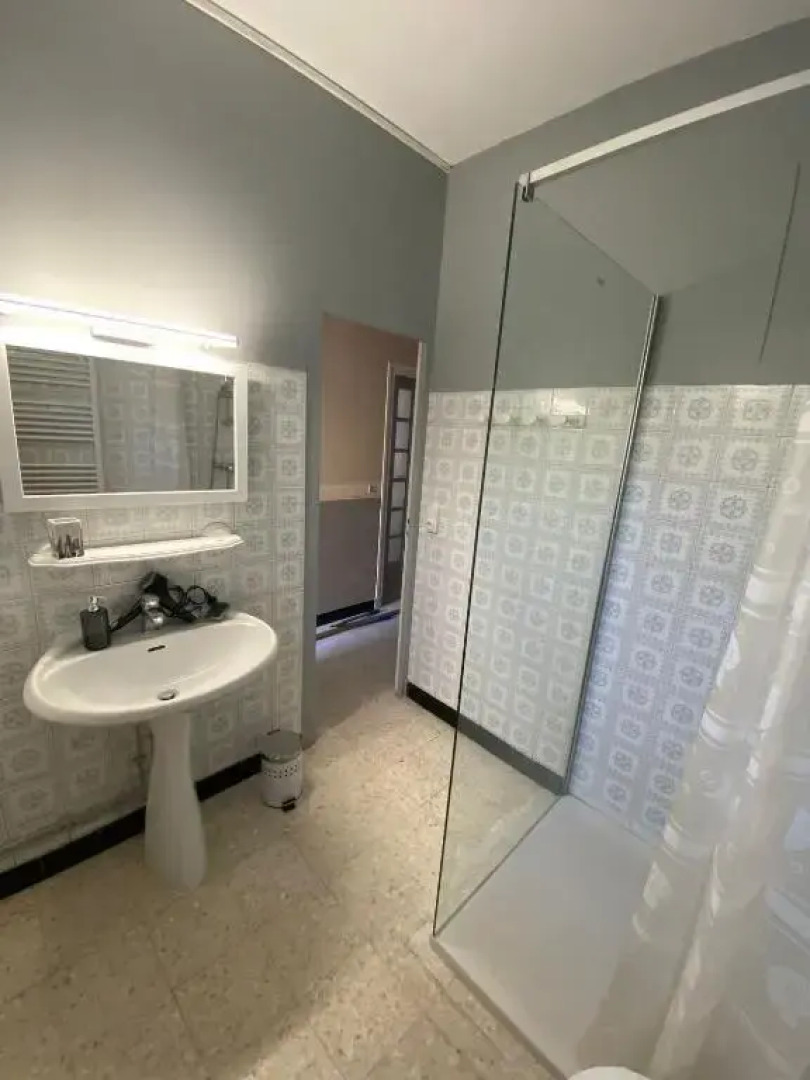 Loctroi, Village House with Patio