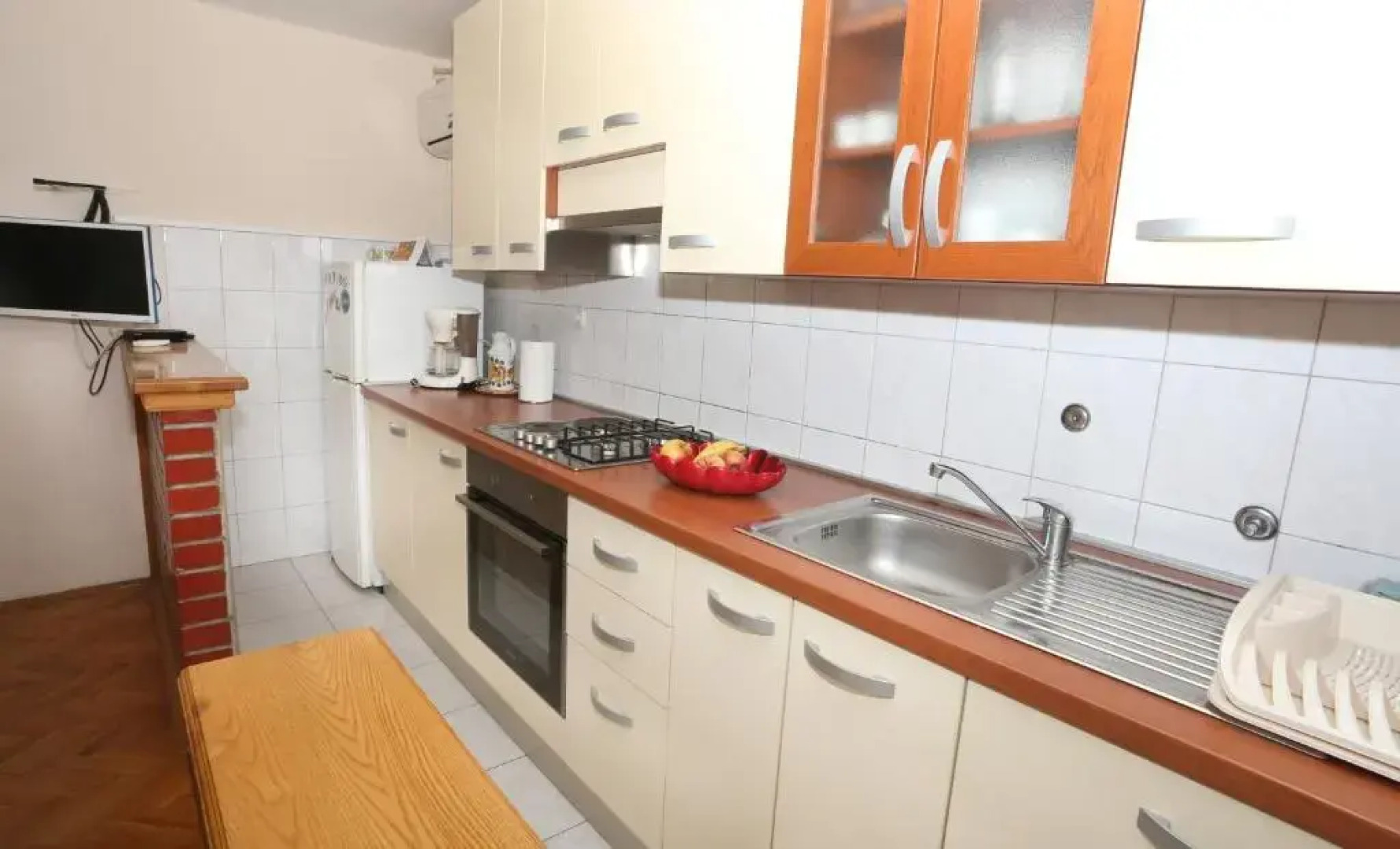 Apartments Slavica Žedno