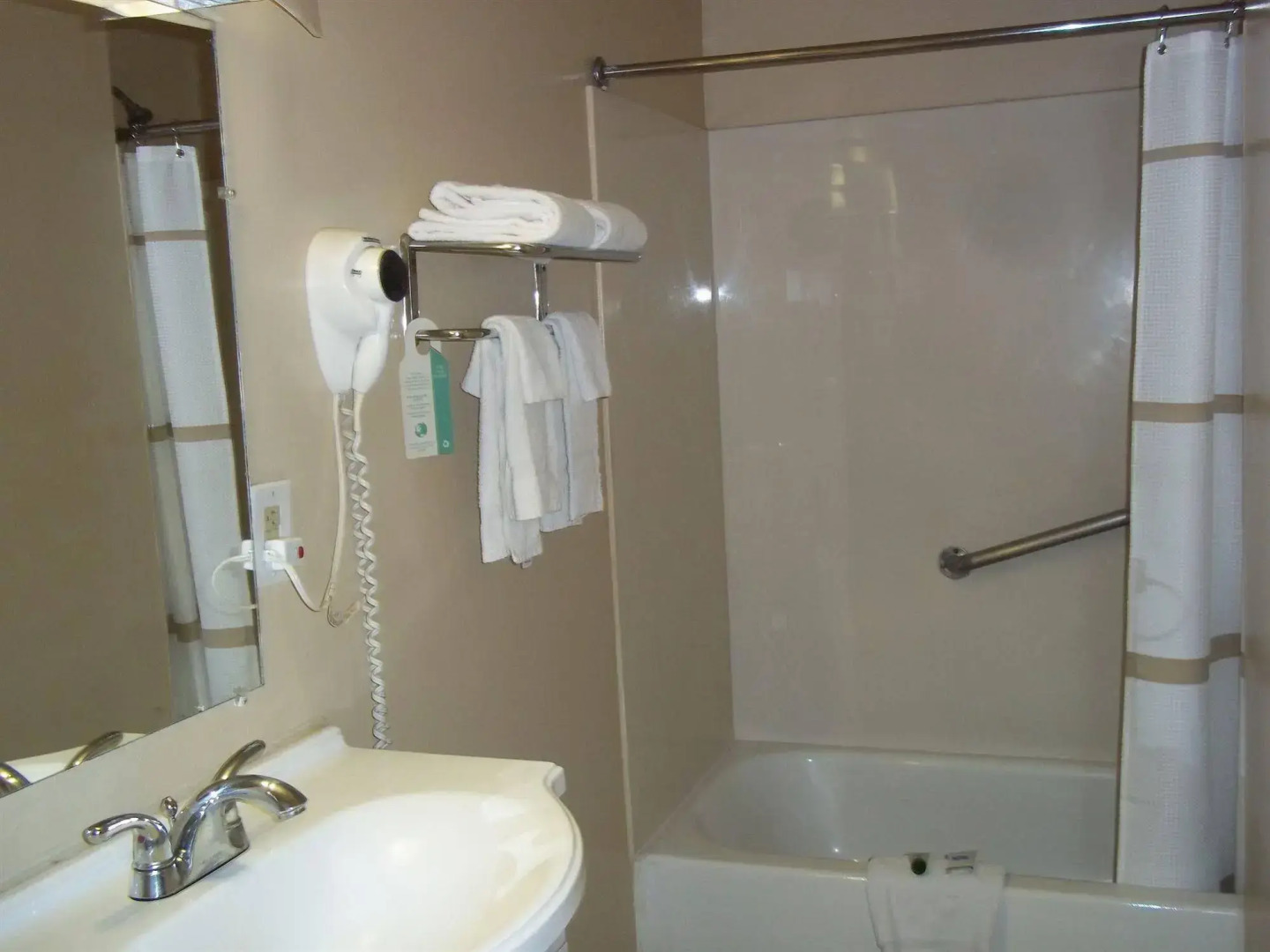 American Regency Inn