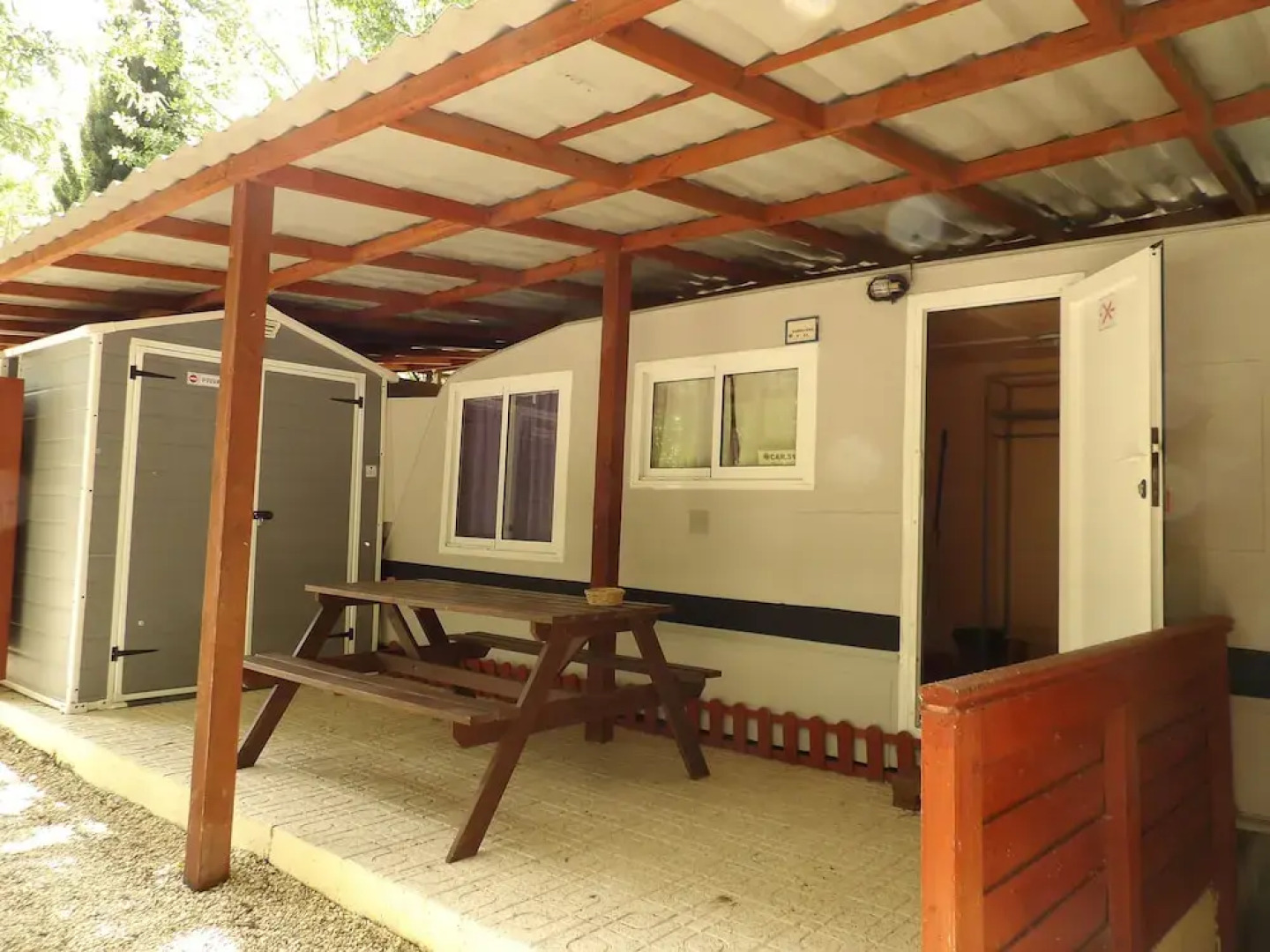 Oasis Country Park - Campground