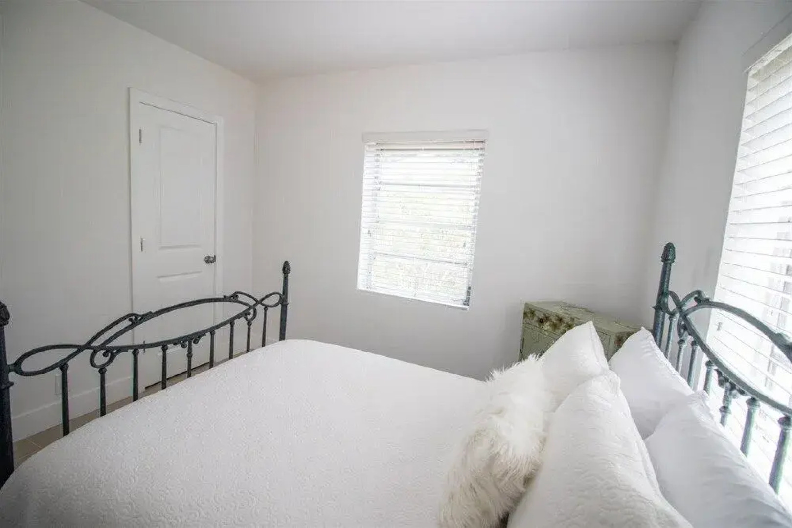 Like New Miami Springs Family Home