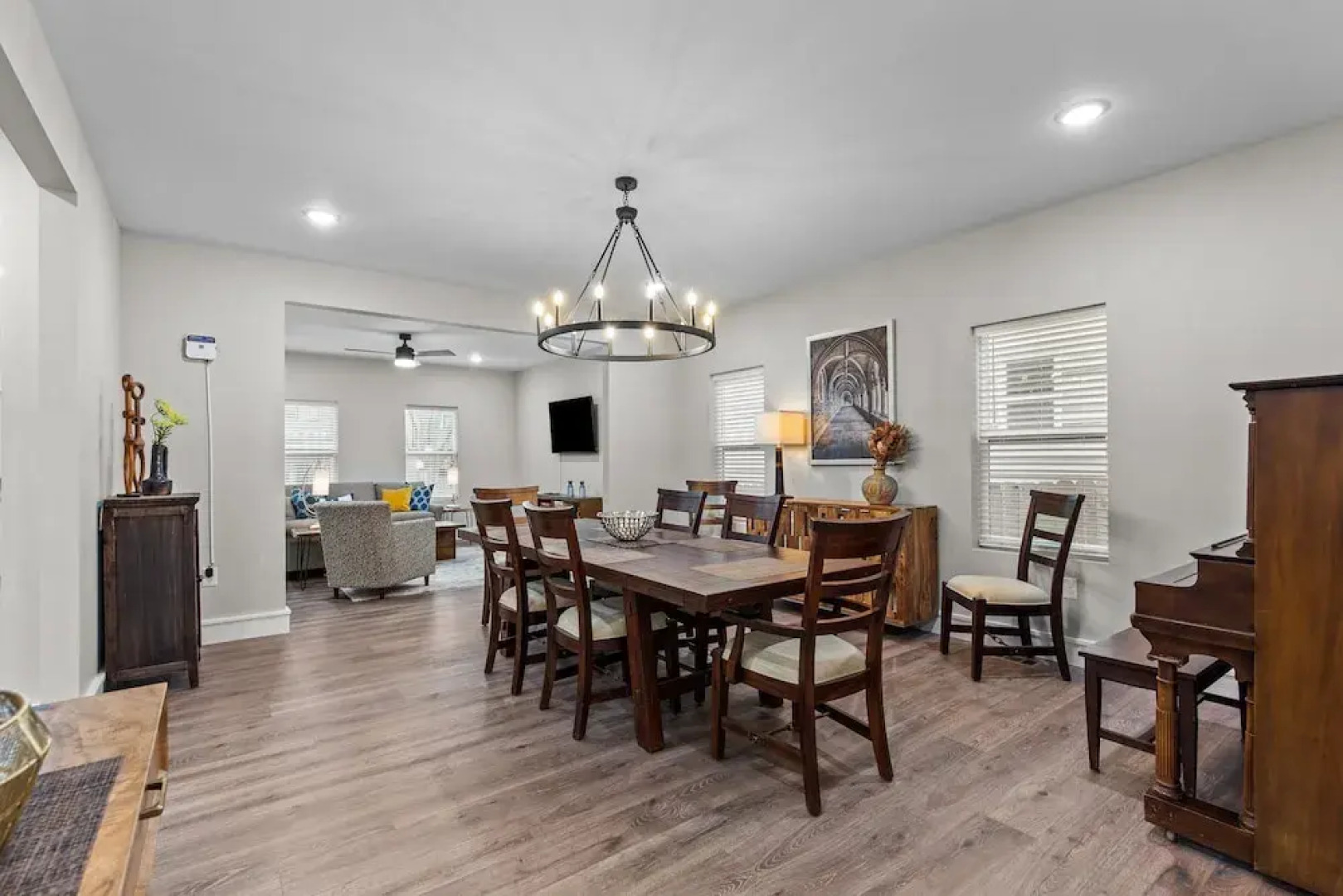 Uptown Elegant Escape | JZ Vacation Rentals