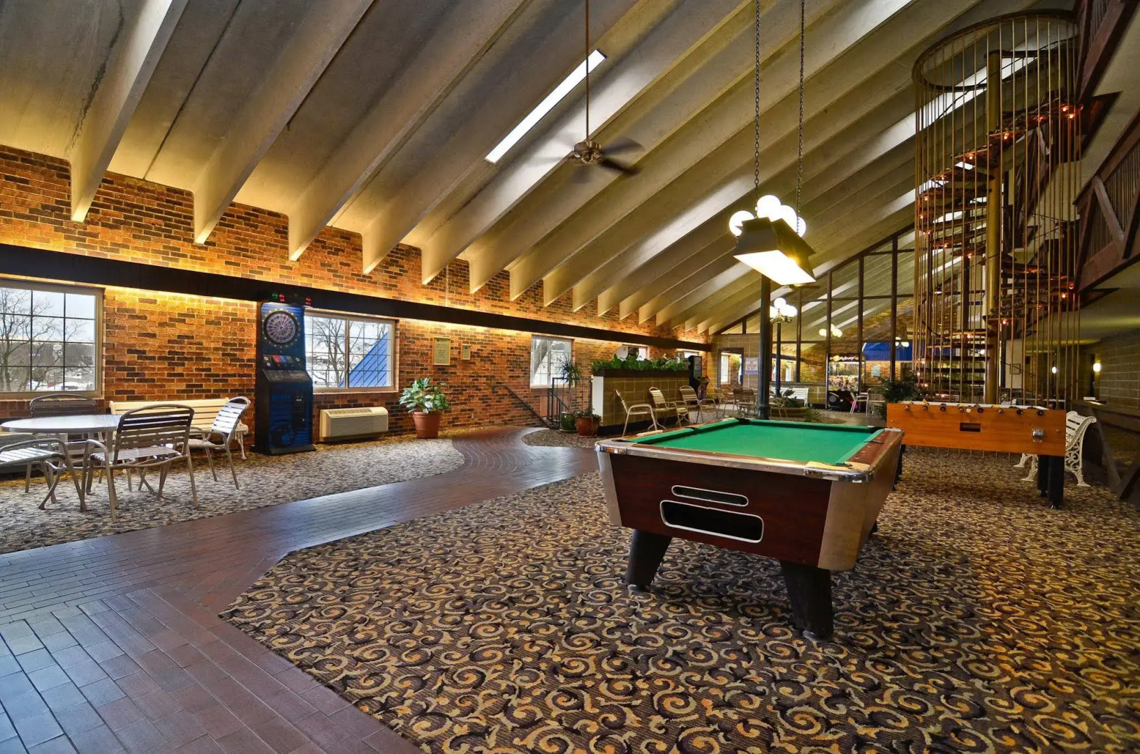 Best Western Plus Longbranch Hotel & Convention Center