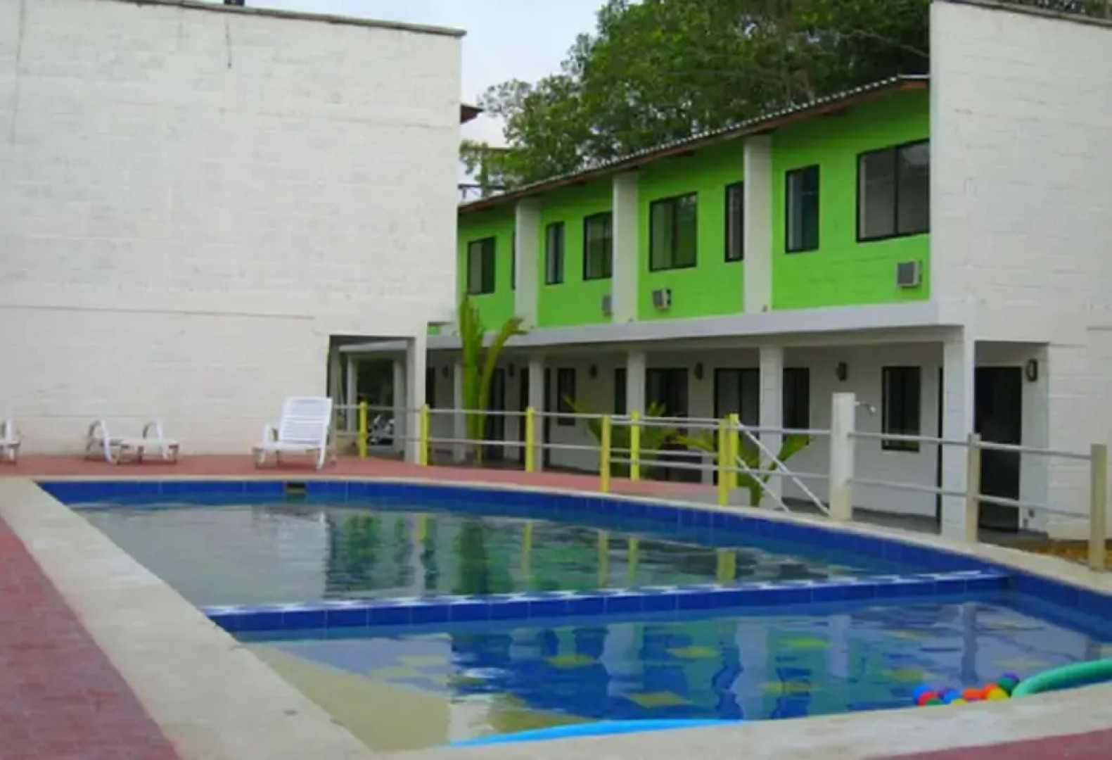 Cabaña Vacacional En Coveñas Con Piscina