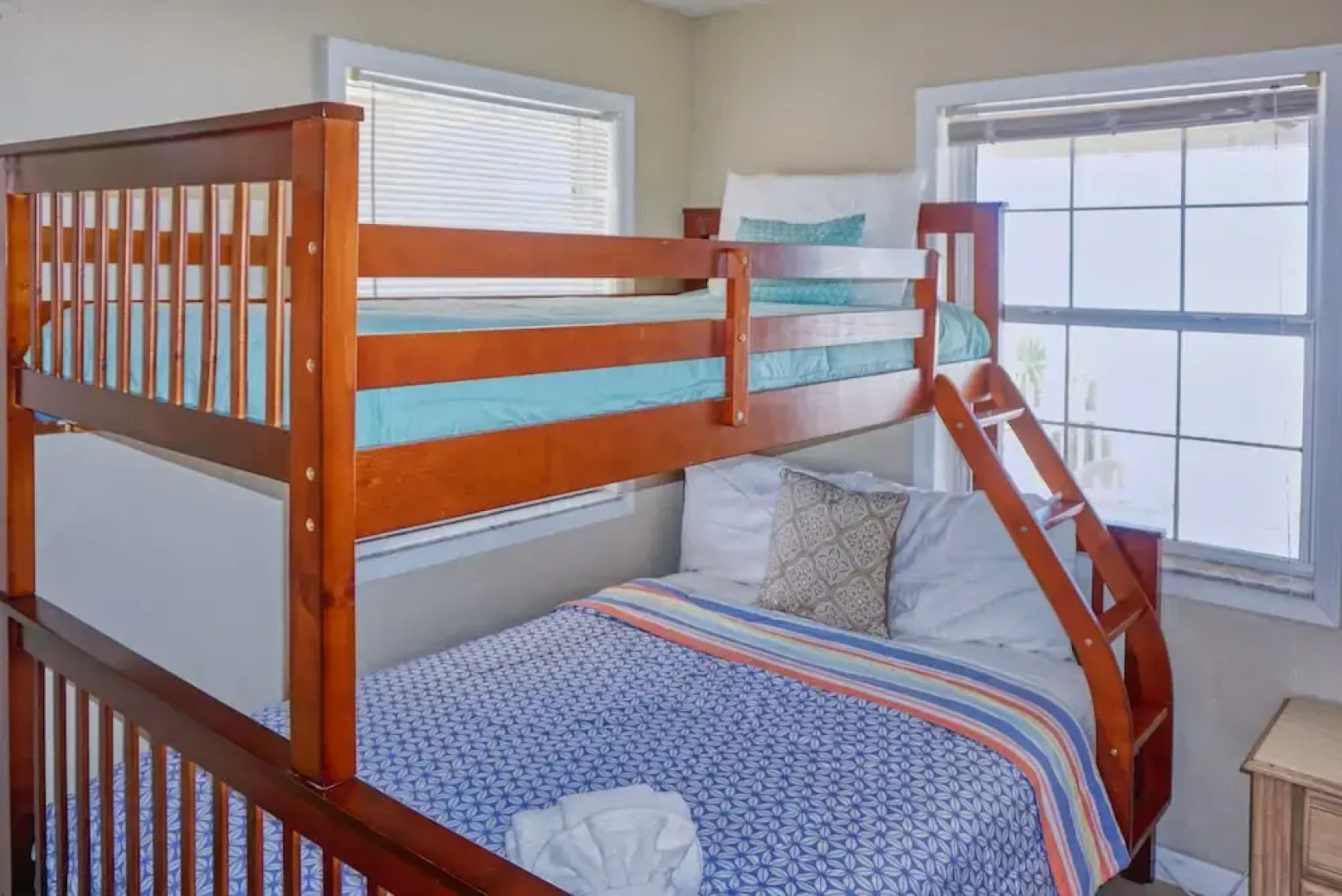 Misty Isles Redington Beachfront Suite 24 by Tech Travel