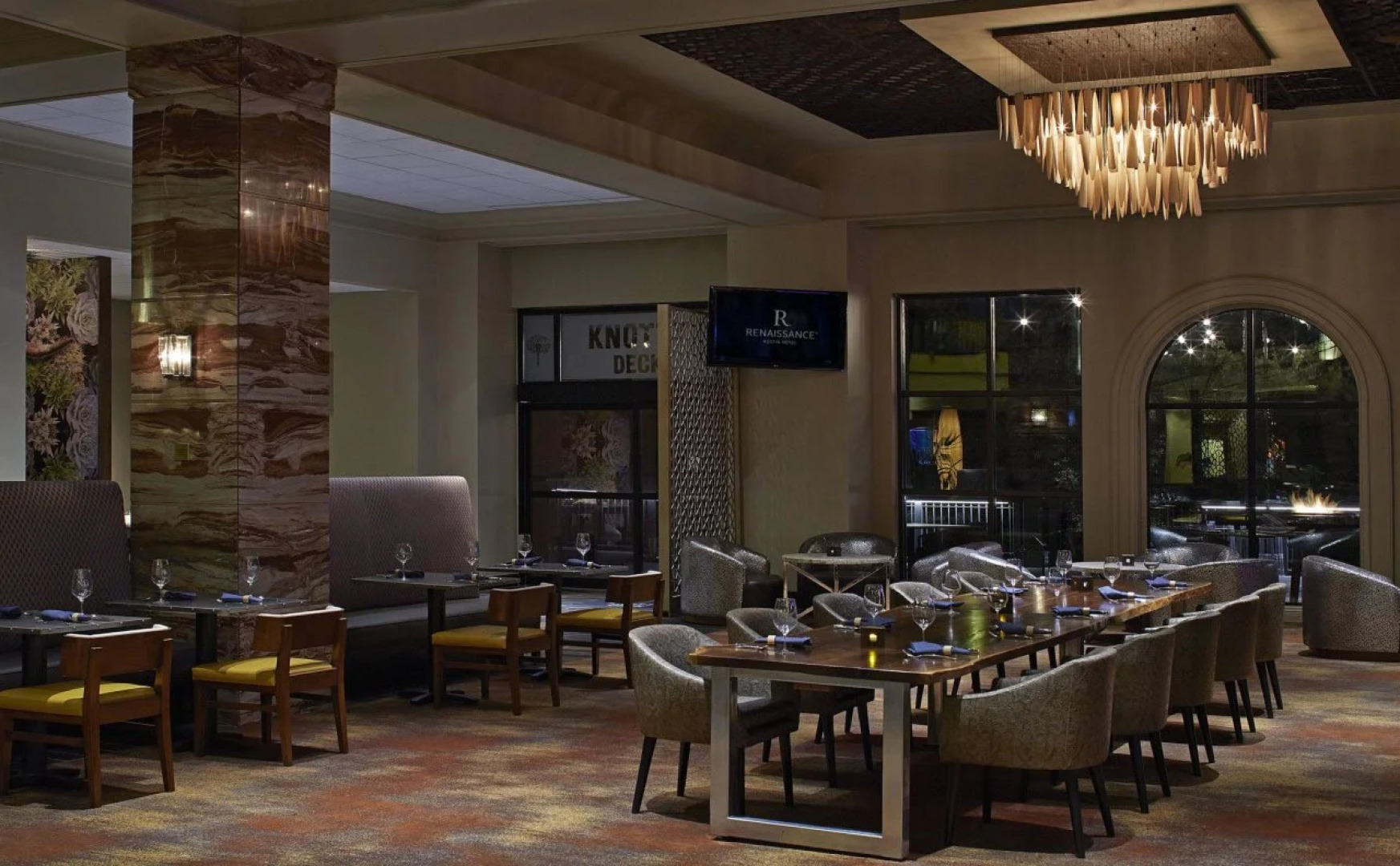 Renaissance Austin Hotel