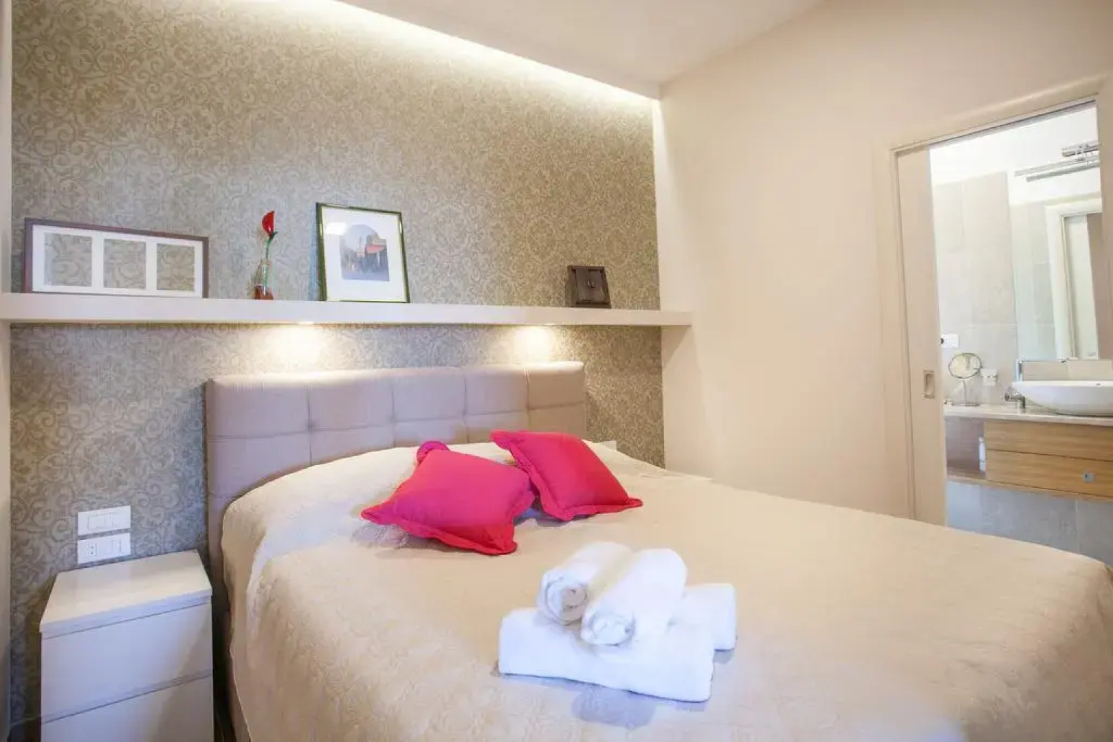 Sand Beach Apartments