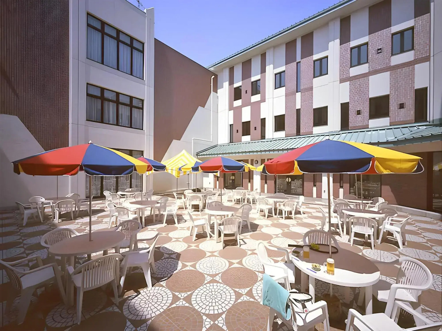 Romantopia The Swan Hotel of Stars