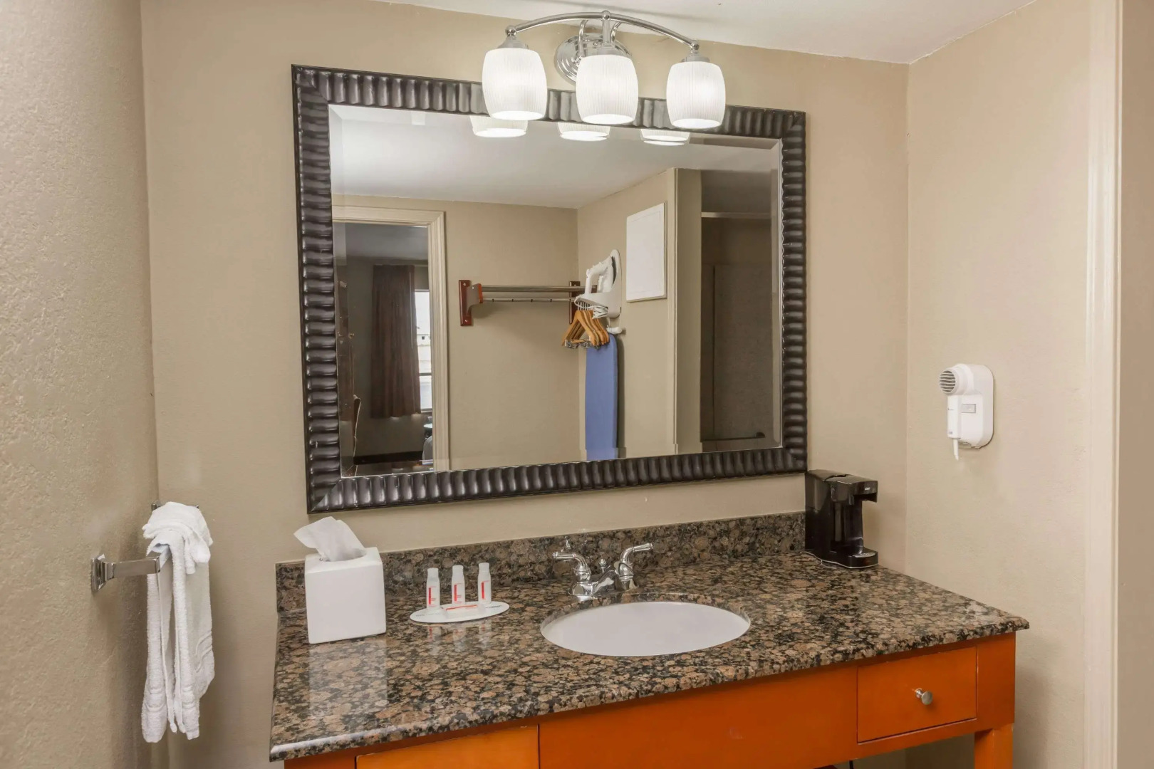 Days Inn by Wyndham Carlisle