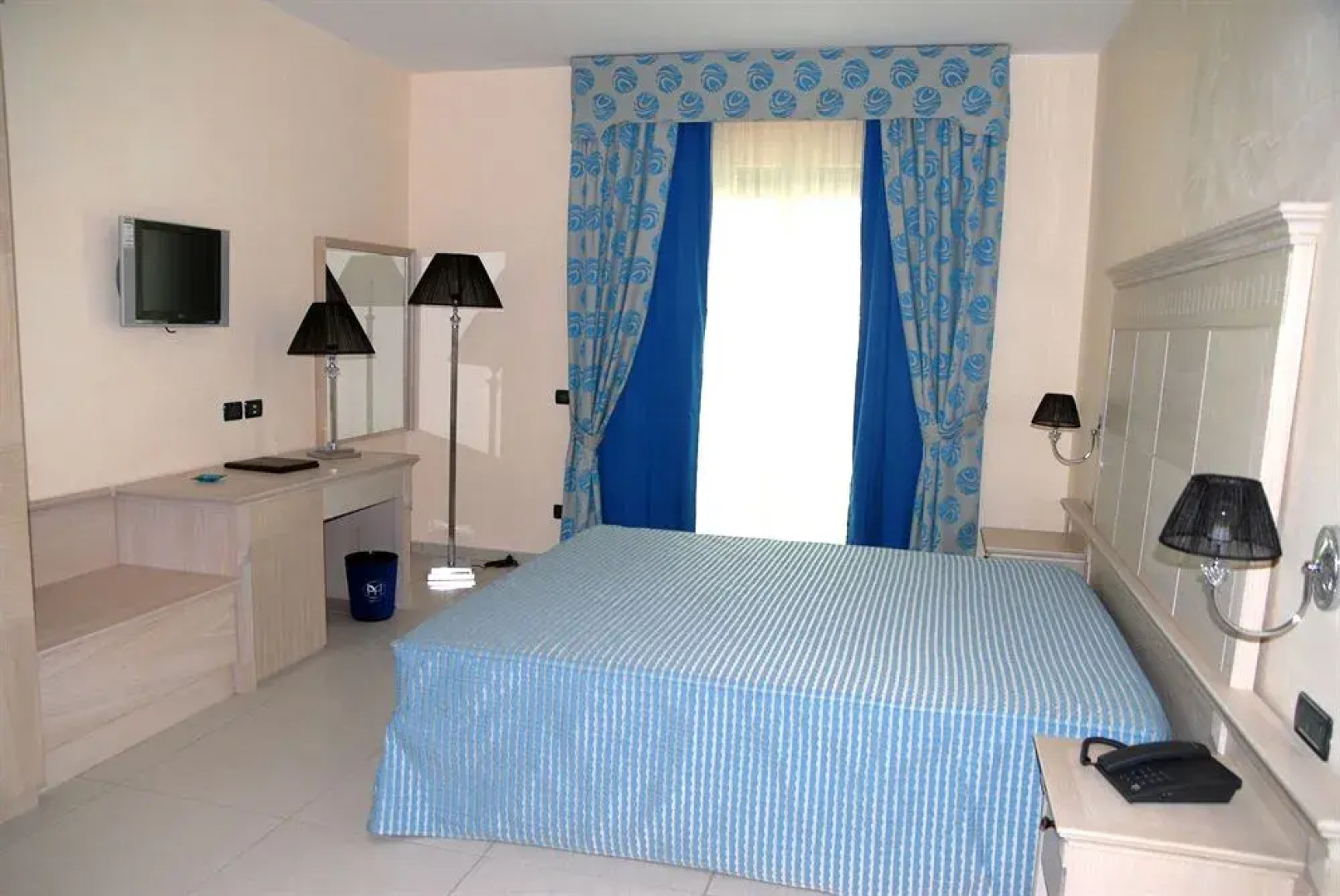 Miramare Palace Hotel