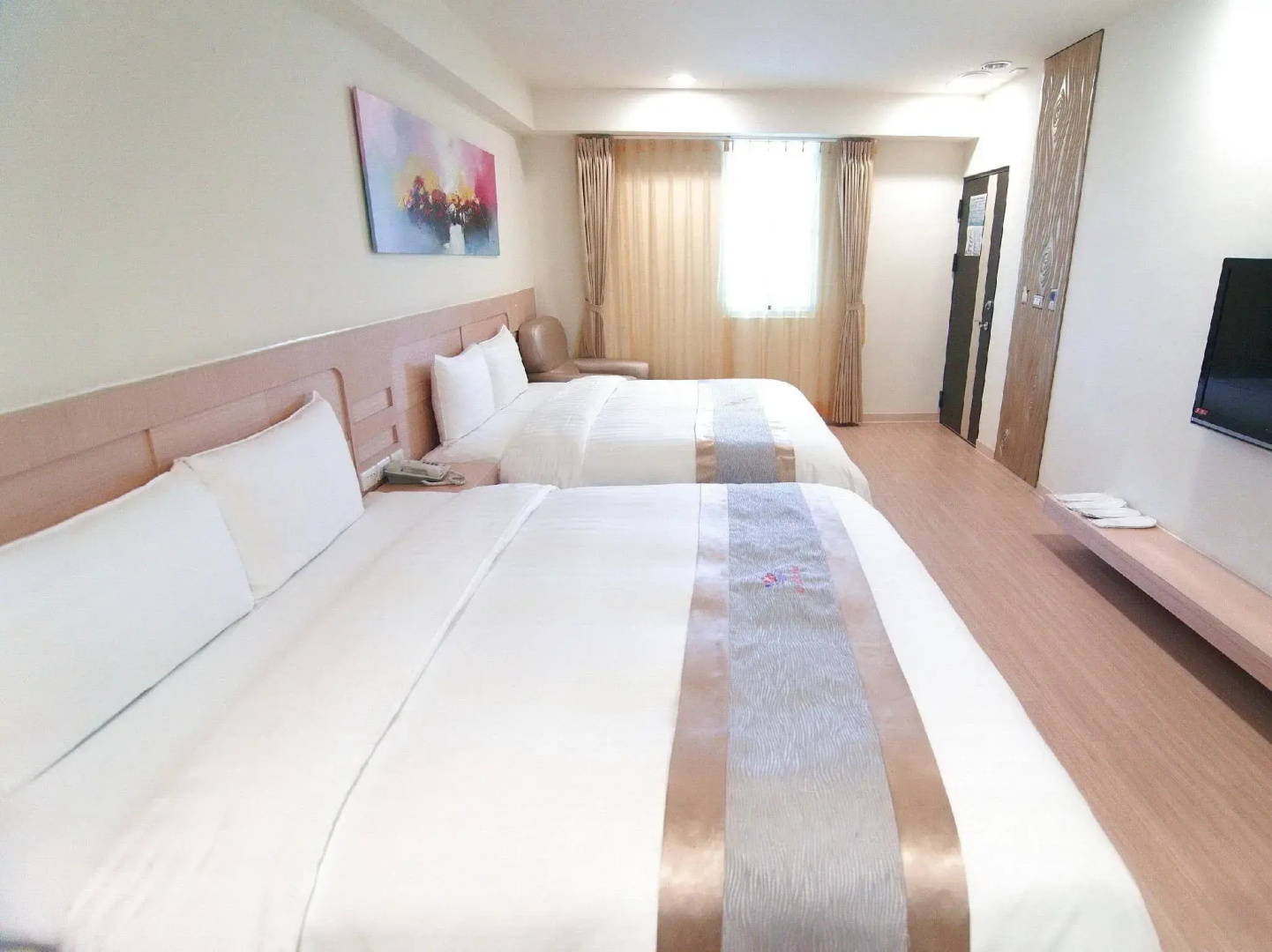 Clownfish Resort