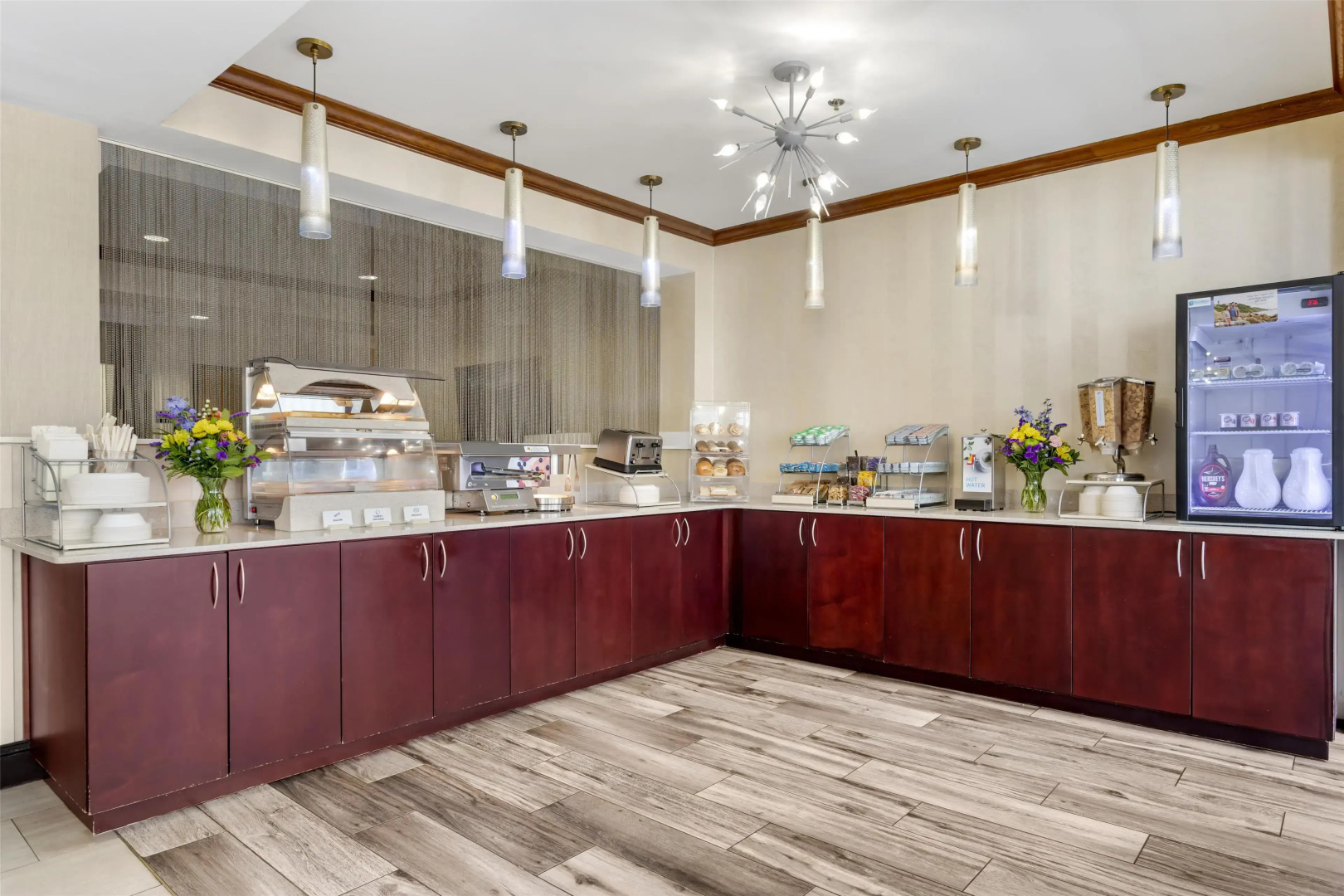 Best Western Plus River Escape Inn & Suites