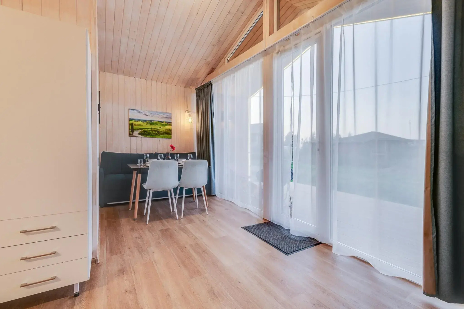 Загородный дом у Охта парка с баней на дровах