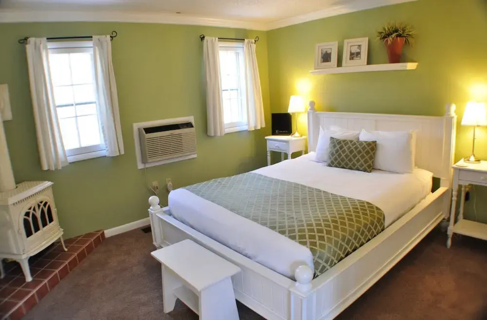 Carmel Cove Inn at Deep Creek Lake