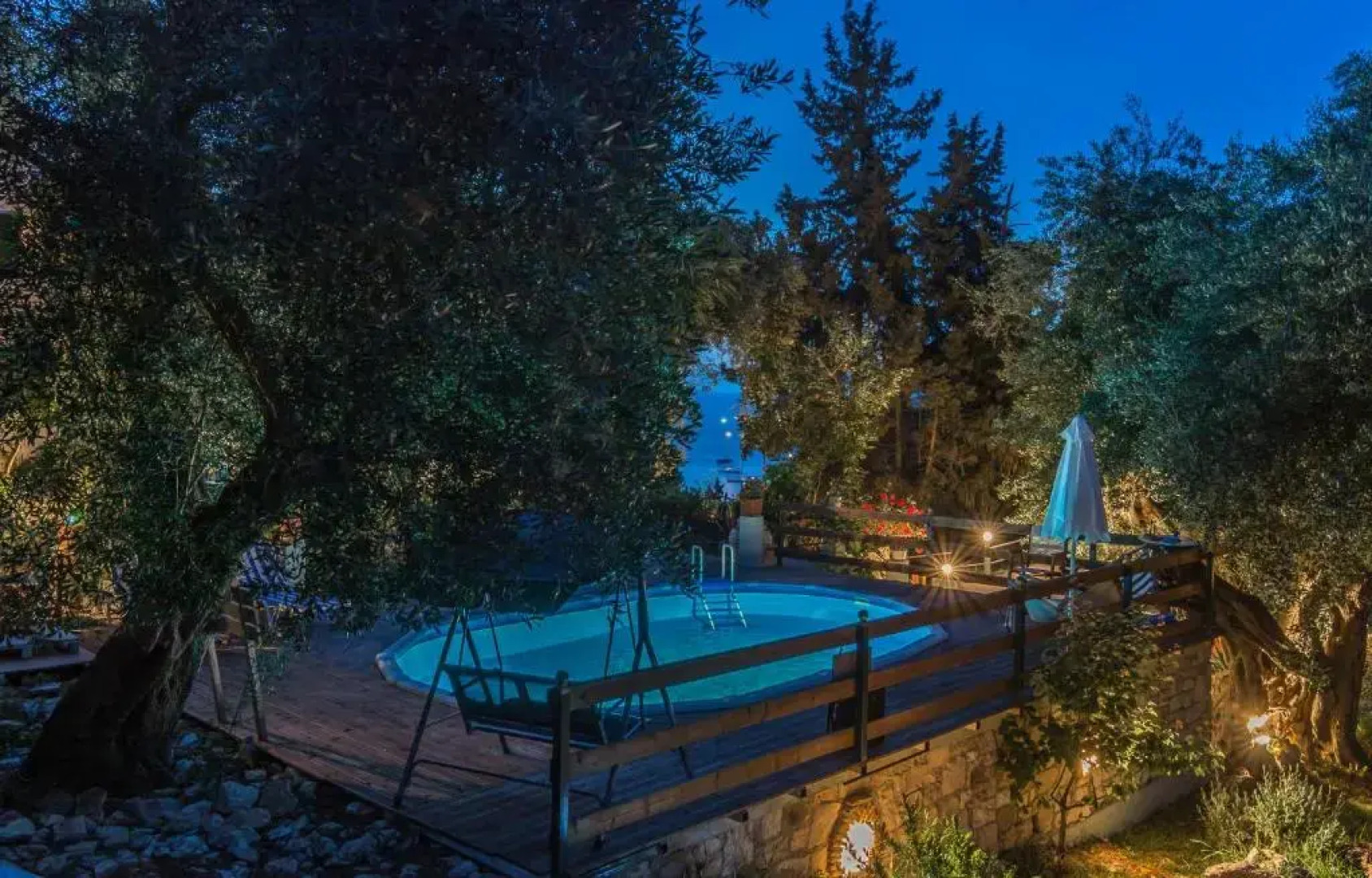 Kanoni Beach Apartments