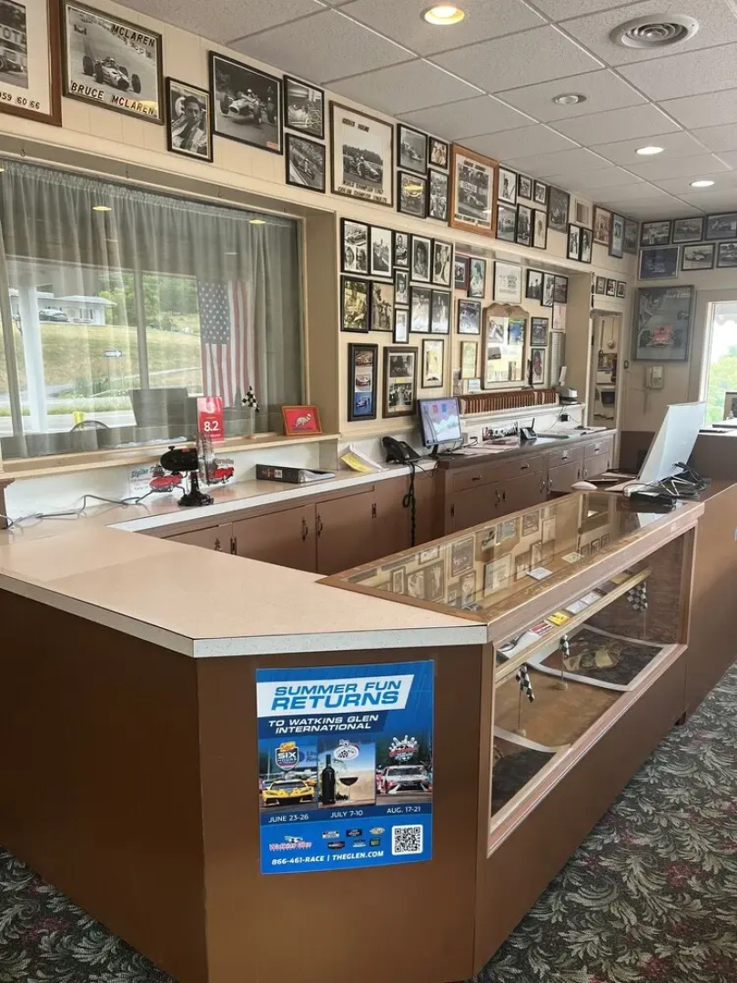 The Hotel Laurel at Seneca