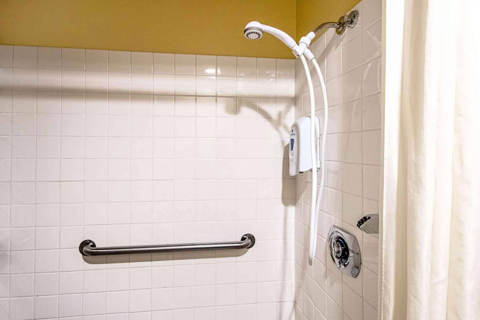 Econo Lodge Watertown