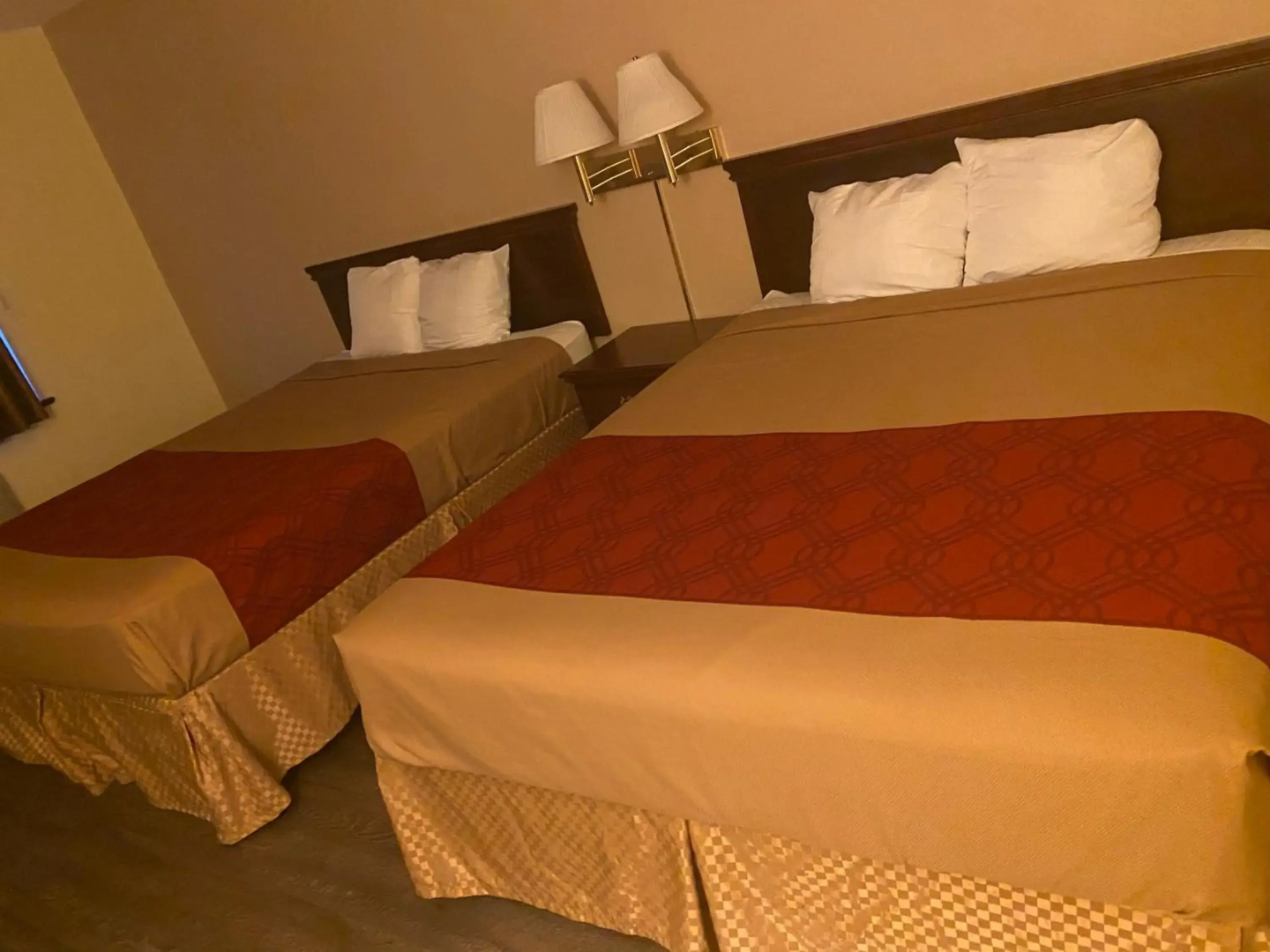 Econo Lodge Inn & Suites El Paso West