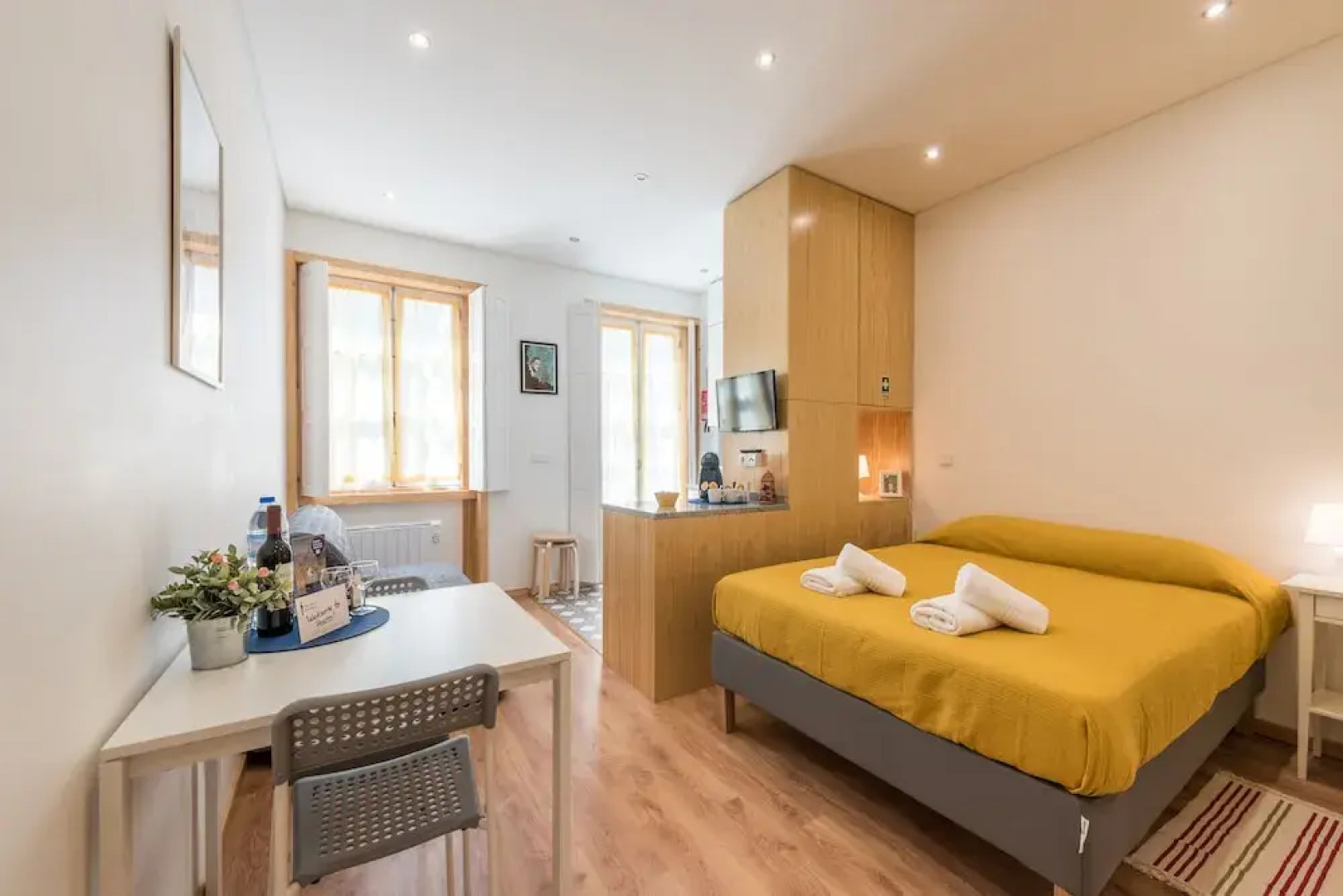 731 Costa Cabral Metro Residence