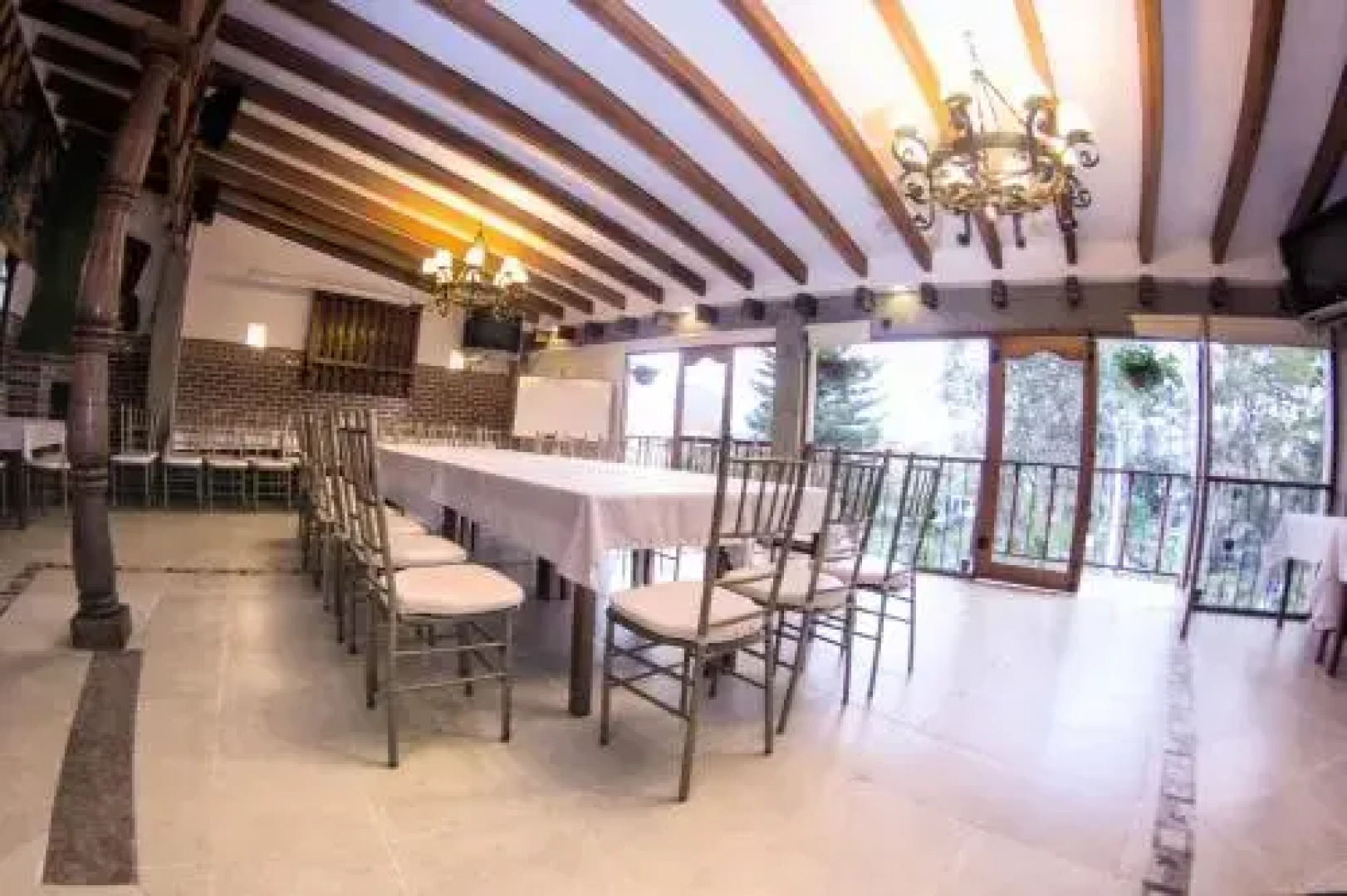 Hotel Mall Del Parque