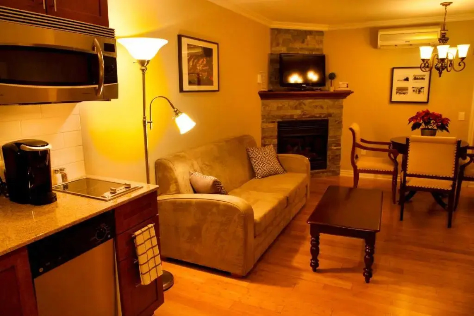 St-Sauveur Lovely Studio