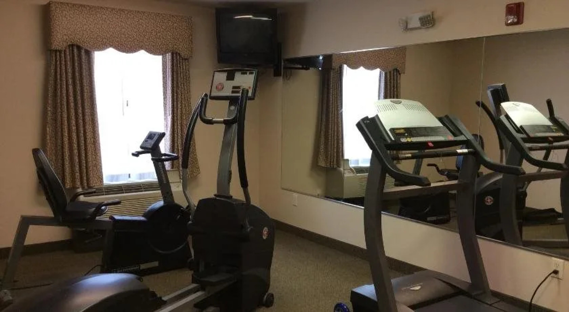 American Inn & Suites - High Point NC