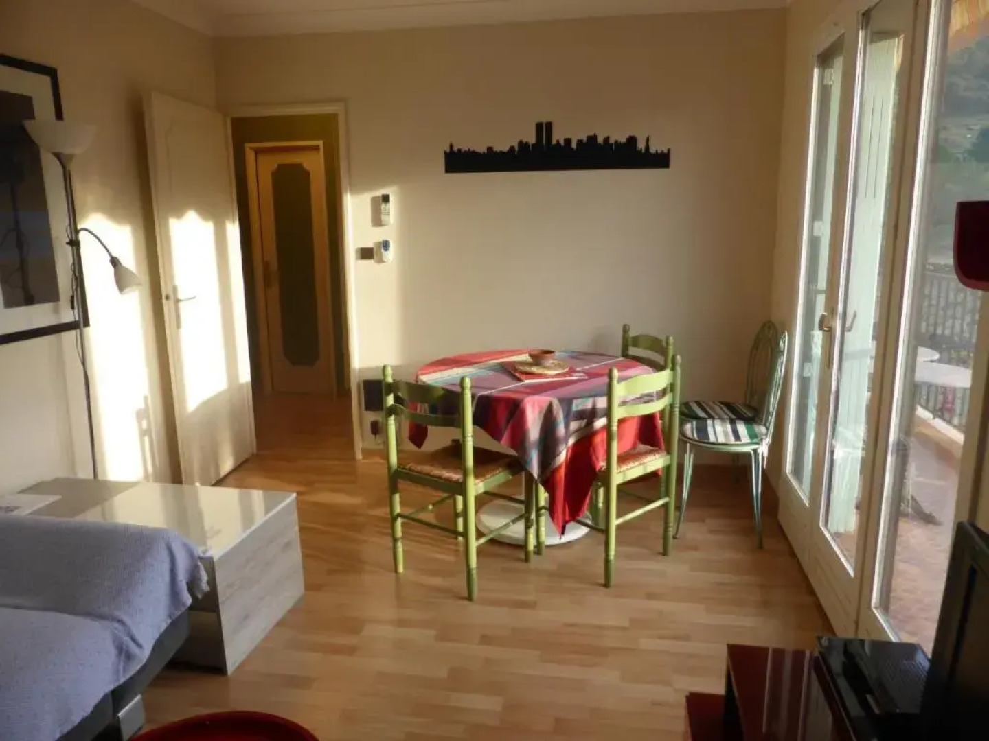 4PA72 - Magnifique appartement pour 4 dans résidence avec piscine et parking