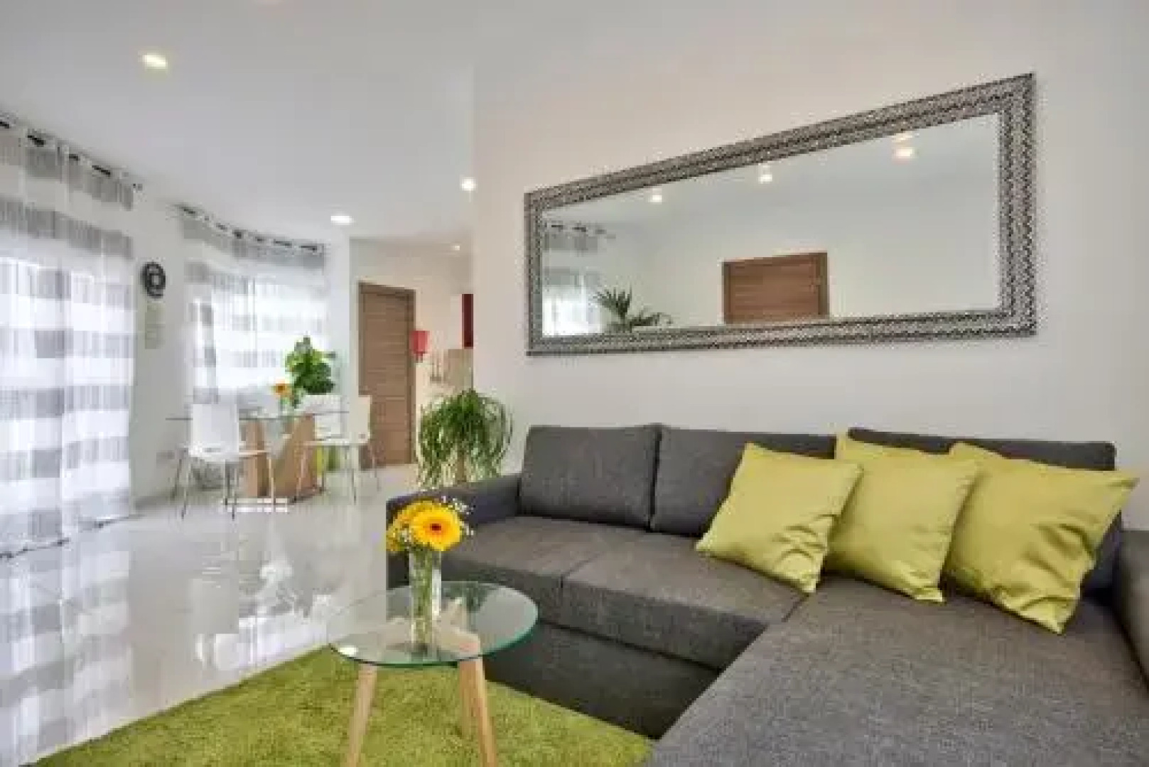 Stanislaus Apartment 4