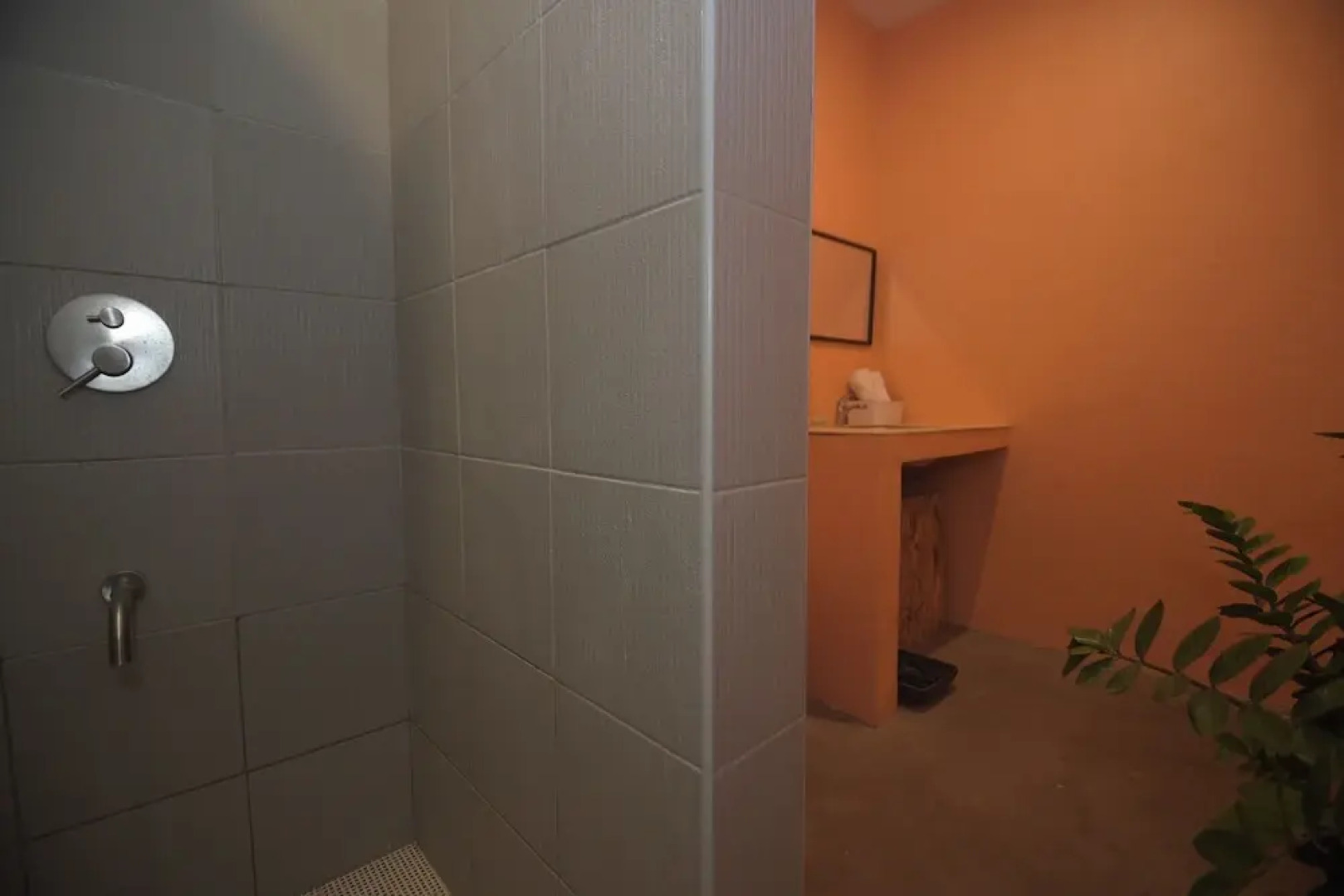 Mosaic Liwliwa Hotel Near Beach