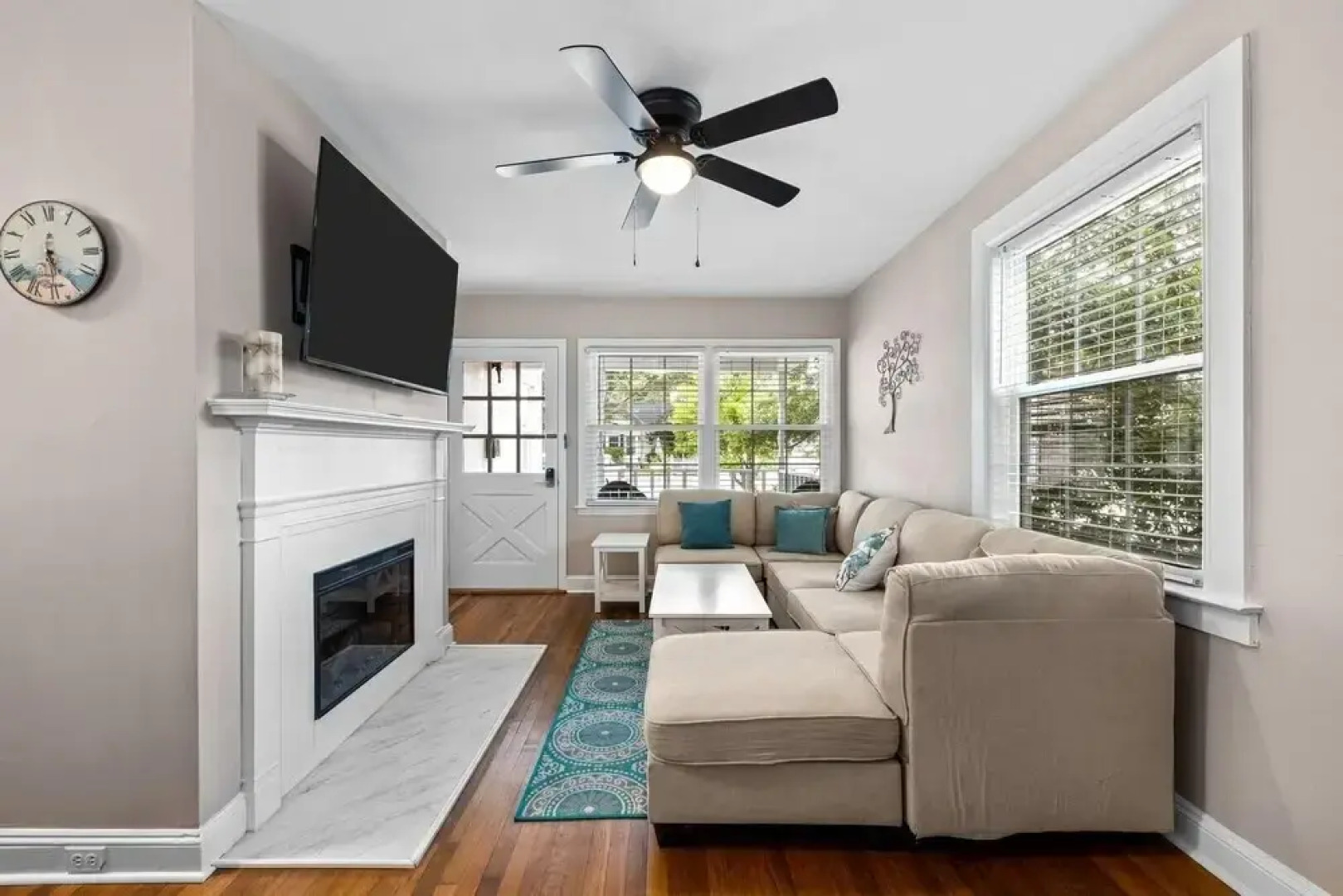 The Anchor Cottage 3 Bedroom Home by RedAwning