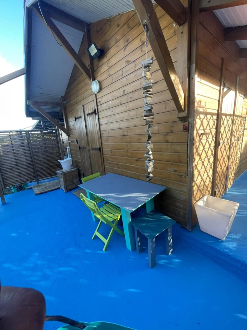 2 Bungalows au bord de la plage de montal a moule loués individuellement ou séparément