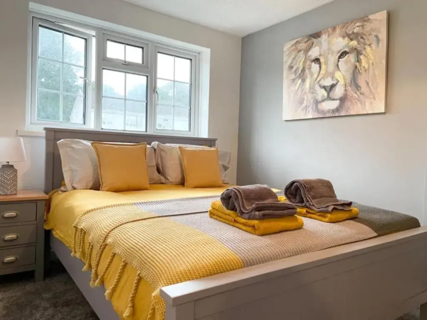 Stunning Beautiful 4-bed House in South Wales