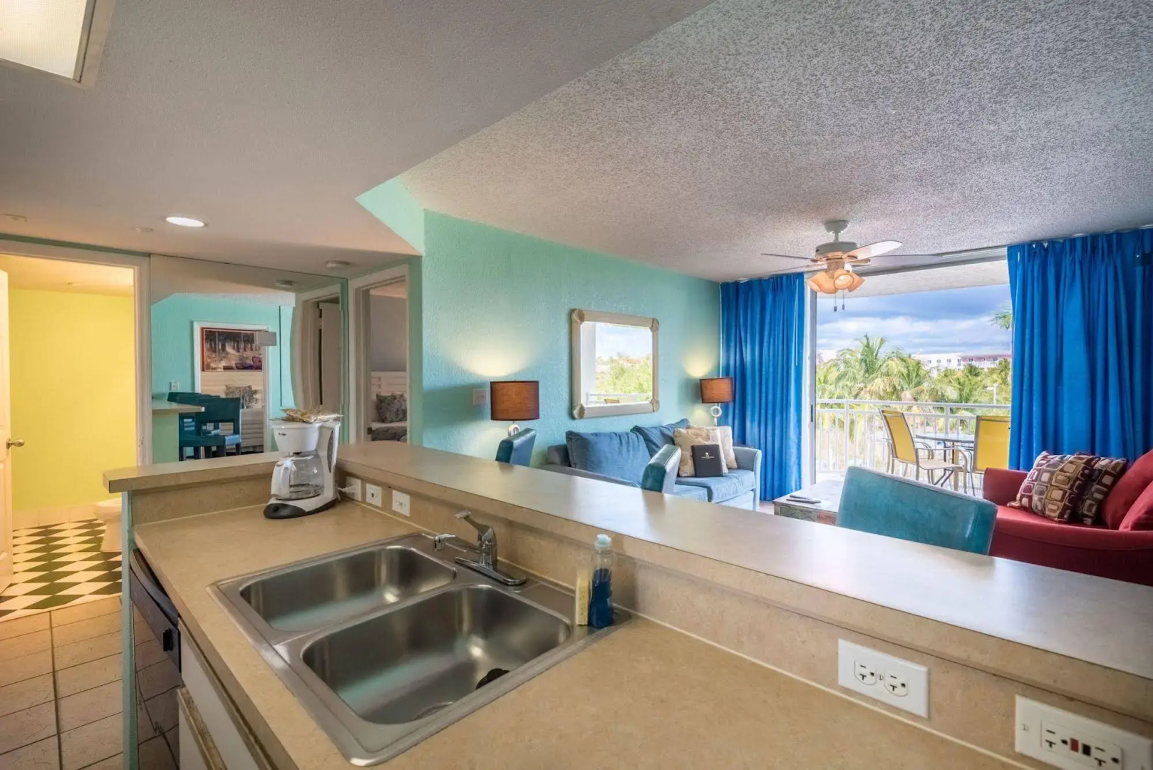 Sunrise Suites Resort