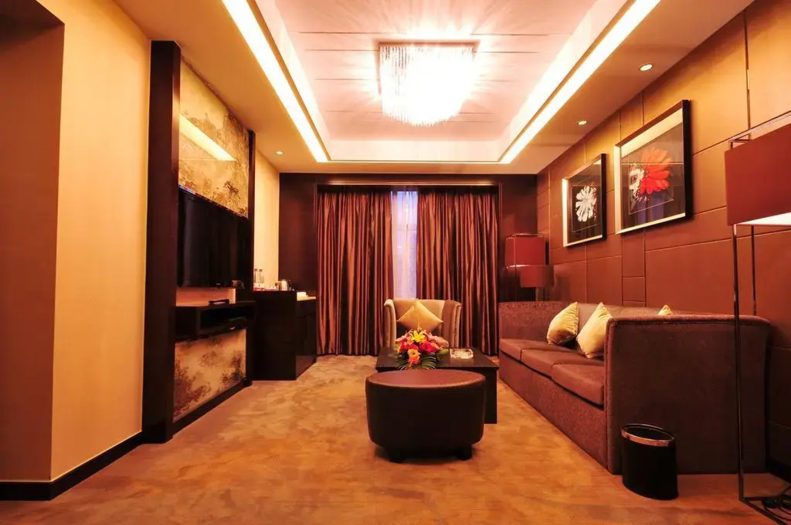 Xichang Minshan Hotel