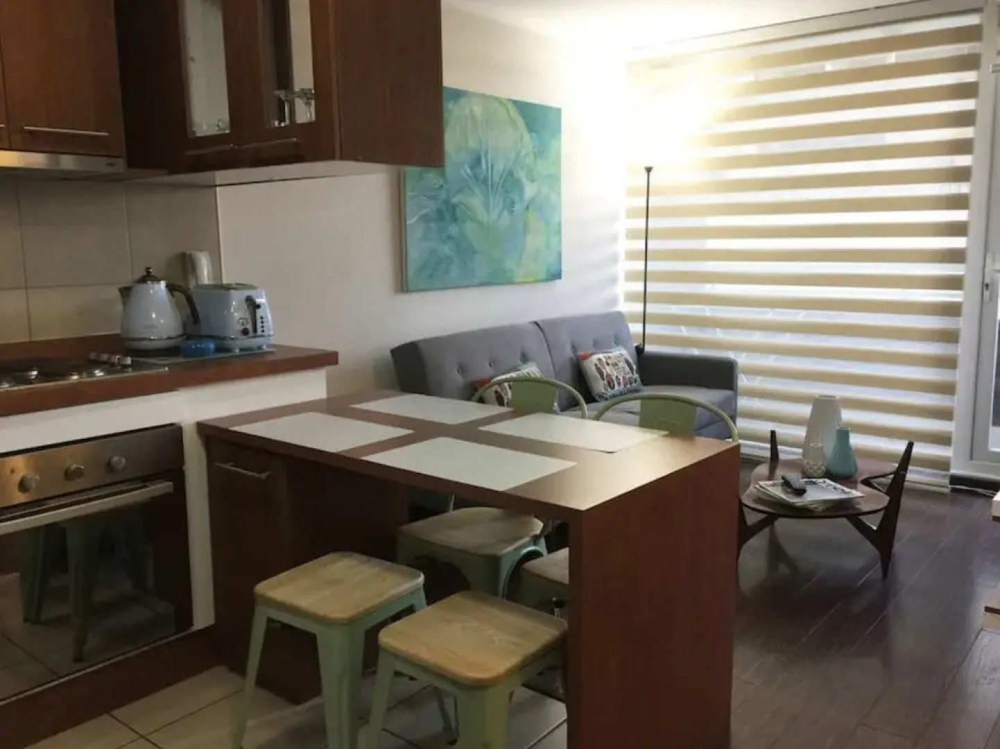 445 Obispo Hipolito salas